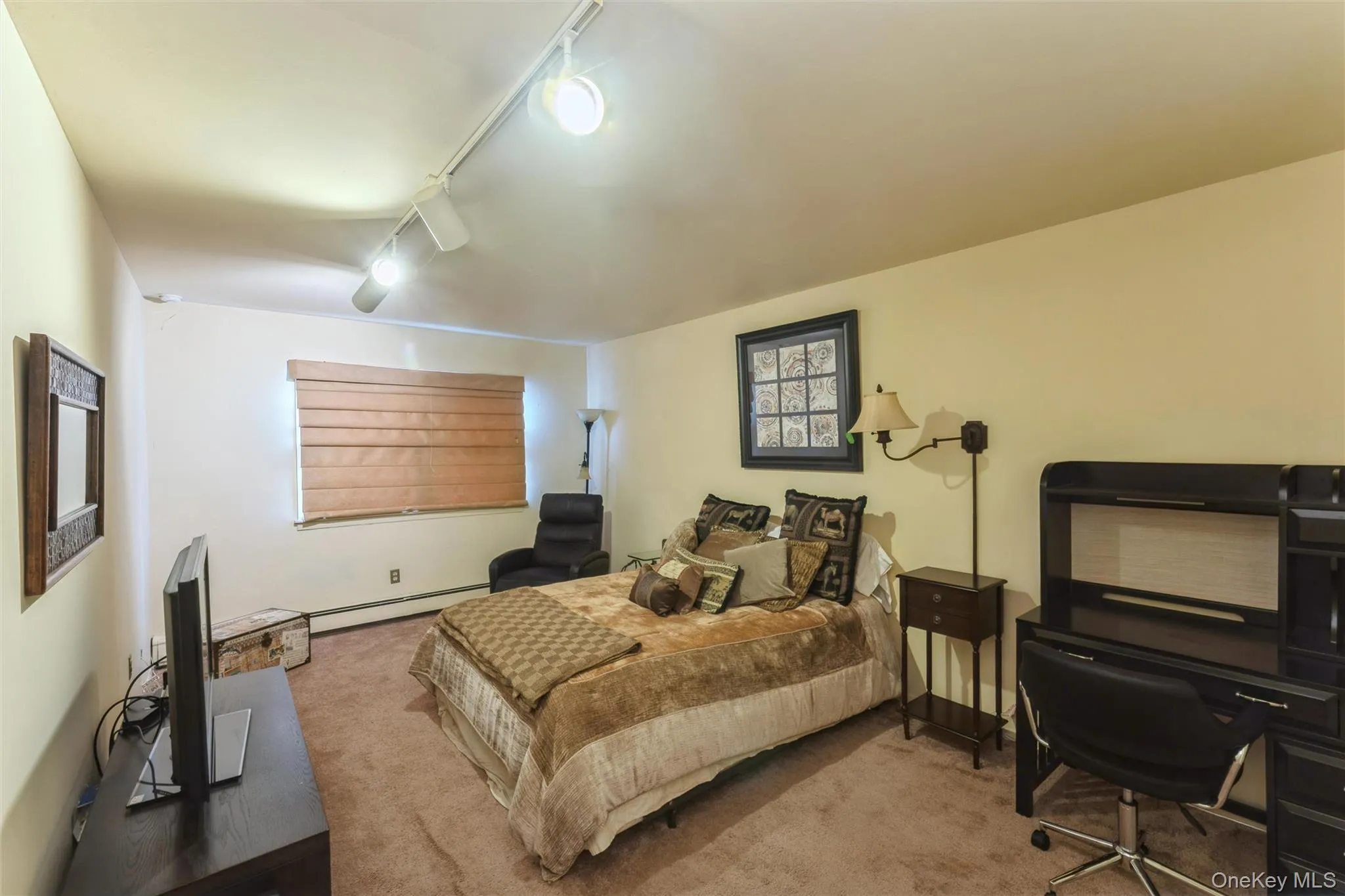 84 Nottingham Road, North Hempstead, NY, 5 Bedrooms Bedrooms, 9 Rooms Rooms,2 BathroomsBathrooms,Residential Sale,For Rent,Nottingham,0,995721 84 Nottingham Road, North Hempstead, NY, 5 Bedrooms Bedrooms, 9 Rooms Rooms,2 BathroomsBathrooms,Residential Sale,For Rent,Nottingham,0,995721
