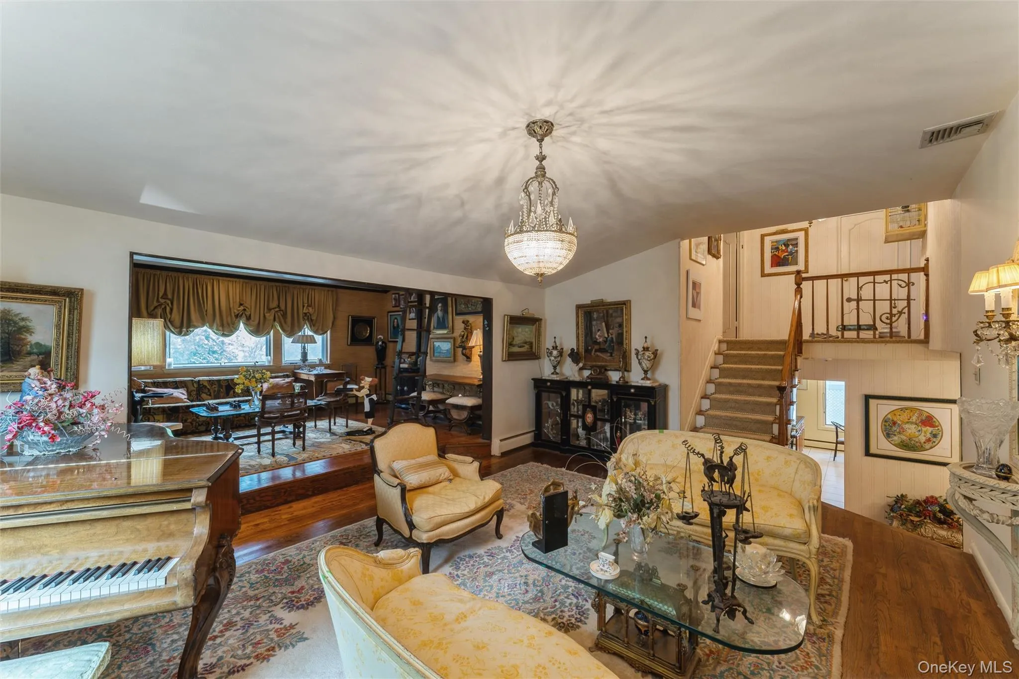 84 Nottingham Road, North Hempstead, NY, 5 Bedrooms Bedrooms, 9 Rooms Rooms,2 BathroomsBathrooms,Residential Sale,For Rent,Nottingham,0,995721 84 Nottingham Road, North Hempstead, NY, 5 Bedrooms Bedrooms, 9 Rooms Rooms,2 BathroomsBathrooms,Residential Sale,For Rent,Nottingham,0,995721