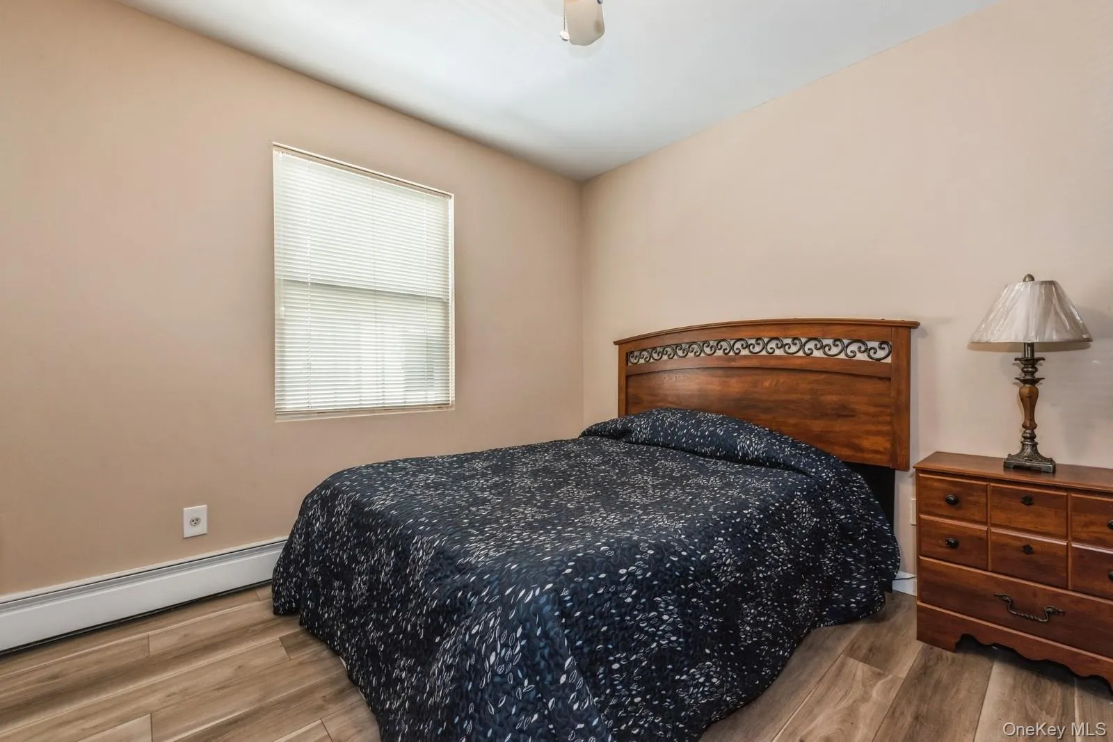14662 181st Street, New York, NY, 3 Bedrooms Bedrooms, 5 Rooms Rooms,2 BathroomsBathrooms,Residential Lease,For Rent,181st,0,995724 14662 181st Street, New York, NY, 3 Bedrooms Bedrooms, 5 Rooms Rooms,2 BathroomsBathrooms,Residential Lease,For Rent,181st,0,995724