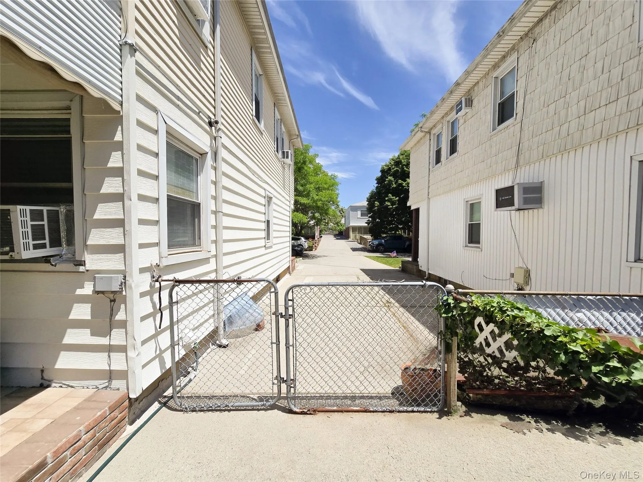 4520 217th Street, New York, NY, 3 Bedrooms Bedrooms, 6 Rooms Rooms,1 BathroomBathrooms,Residential,For Rent,217th,0,995732 4520 217th Street, New York, NY, 3 Bedrooms Bedrooms, 6 Rooms Rooms,1 BathroomBathrooms,Residential,For Rent,217th,0,995732