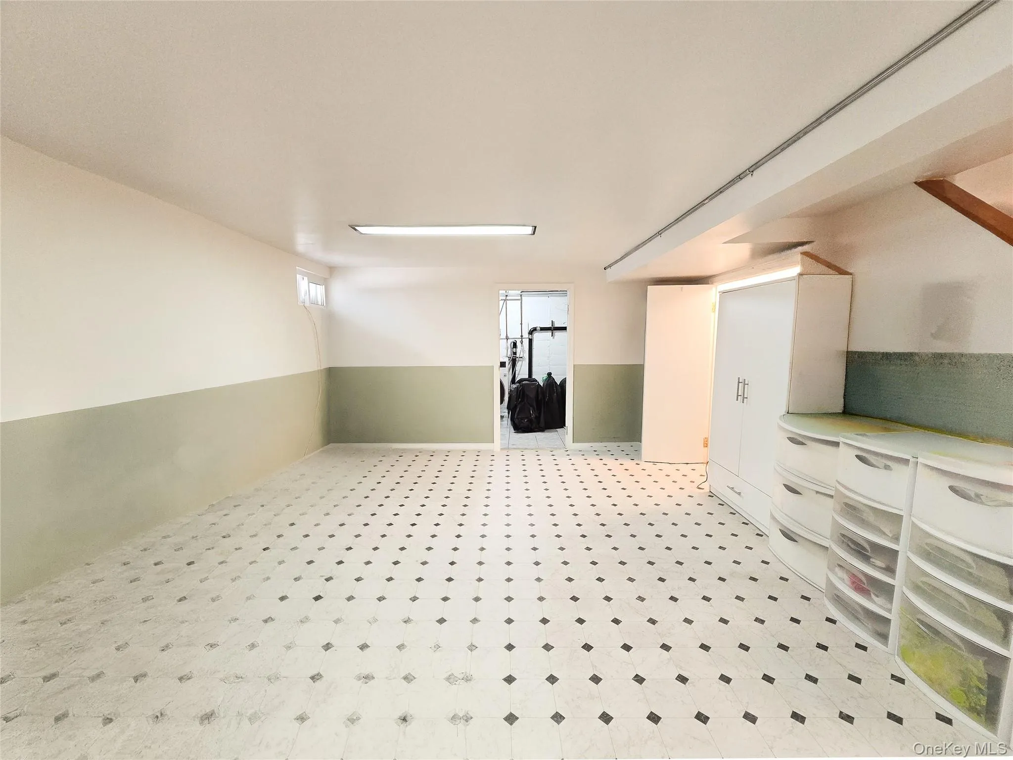 4520 217th Street, New York, NY, 3 Bedrooms Bedrooms, 6 Rooms Rooms,1 BathroomBathrooms,Residential,For Rent,217th,0,995732 4520 217th Street, New York, NY, 3 Bedrooms Bedrooms, 6 Rooms Rooms,1 BathroomBathrooms,Residential,For Rent,217th,0,995732