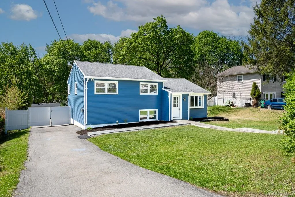 22 Oriole Drive, Poughkeepsie (town), NY, 3 Bedrooms Bedrooms, 6 Rooms Rooms,1 BathroomBathrooms,Residential,For Rent,Oriole,0,995740 22 Oriole Drive, Poughkeepsie (town), NY, 3 Bedrooms Bedrooms, 6 Rooms Rooms,1 BathroomBathrooms,Residential,For Rent,Oriole,0,995740