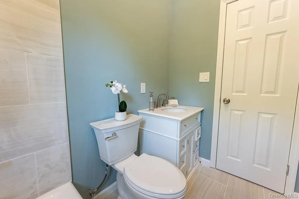 22 Oriole Drive, Poughkeepsie (town), NY, 3 Bedrooms Bedrooms, 6 Rooms Rooms,1 BathroomBathrooms,Residential,For Rent,Oriole,0,995740 22 Oriole Drive, Poughkeepsie (town), NY, 3 Bedrooms Bedrooms, 6 Rooms Rooms,1 BathroomBathrooms,Residential,For Rent,Oriole,0,995740