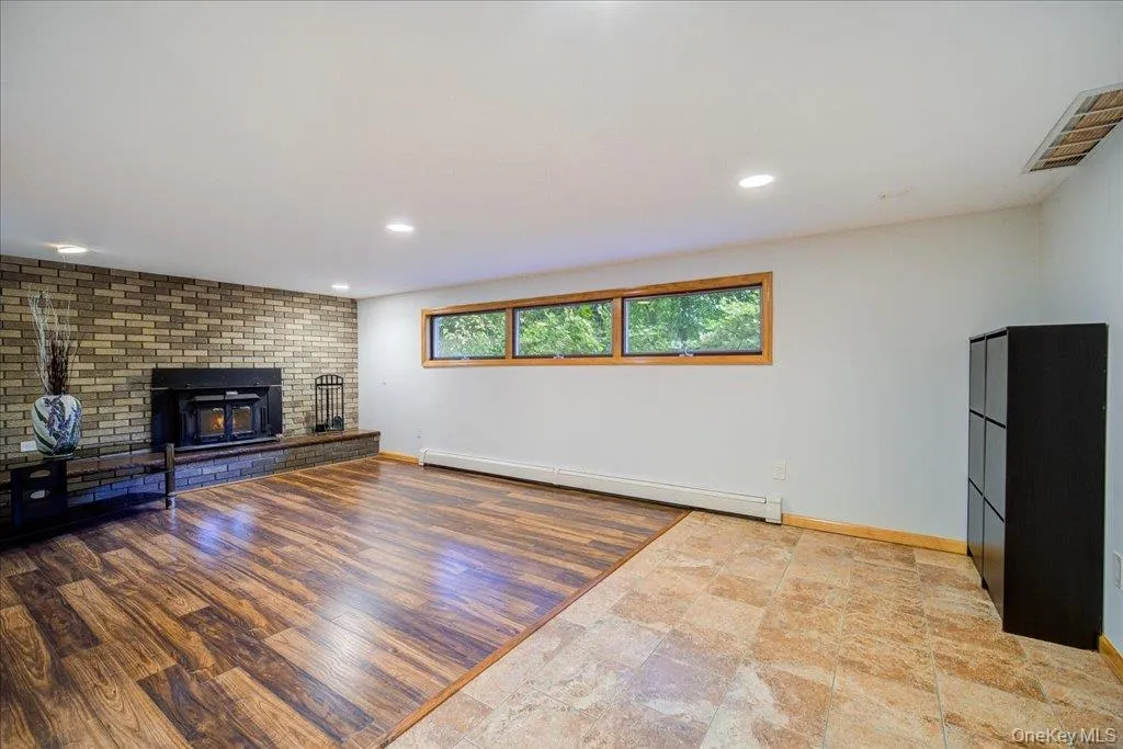 9 Van Vlack Road, East Fishkill, NY, 3 Bedrooms Bedrooms, 9 Rooms Rooms,3 BathroomsBathrooms,Residential,For Rent,Van Vlack,0,KEY995743 9 Van Vlack Road, East Fishkill, NY, 3 Bedrooms Bedrooms, 9 Rooms Rooms,3 BathroomsBathrooms,Residential,For Rent,Van Vlack,0,KEY995743