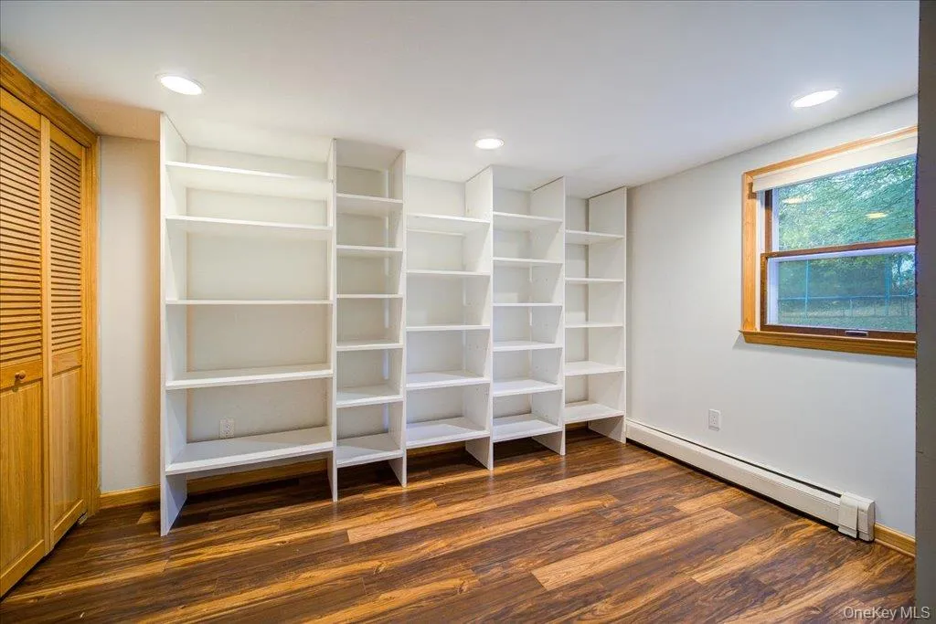 9 Van Vlack Road, East Fishkill, NY, 3 Bedrooms Bedrooms, 9 Rooms Rooms,3 BathroomsBathrooms,Residential,For Rent,Van Vlack,0,KEY995743 9 Van Vlack Road, East Fishkill, NY, 3 Bedrooms Bedrooms, 9 Rooms Rooms,3 BathroomsBathrooms,Residential,For Rent,Van Vlack,0,KEY995743