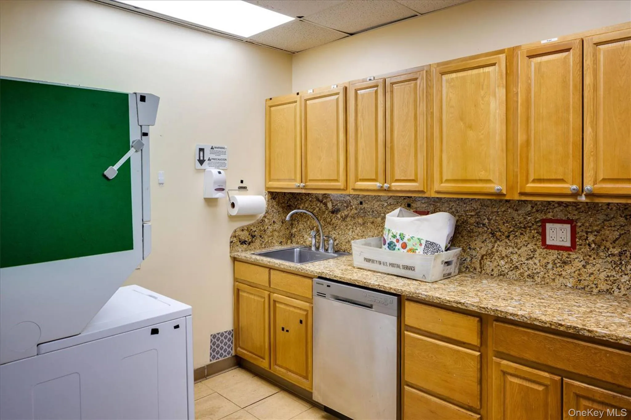 71-64 168th Street, New York, NY, ,Commercial Lease,For Rent,168th,0,995744 71-64 168th Street, New York, NY, ,Commercial Lease,For Rent,168th,0,995744