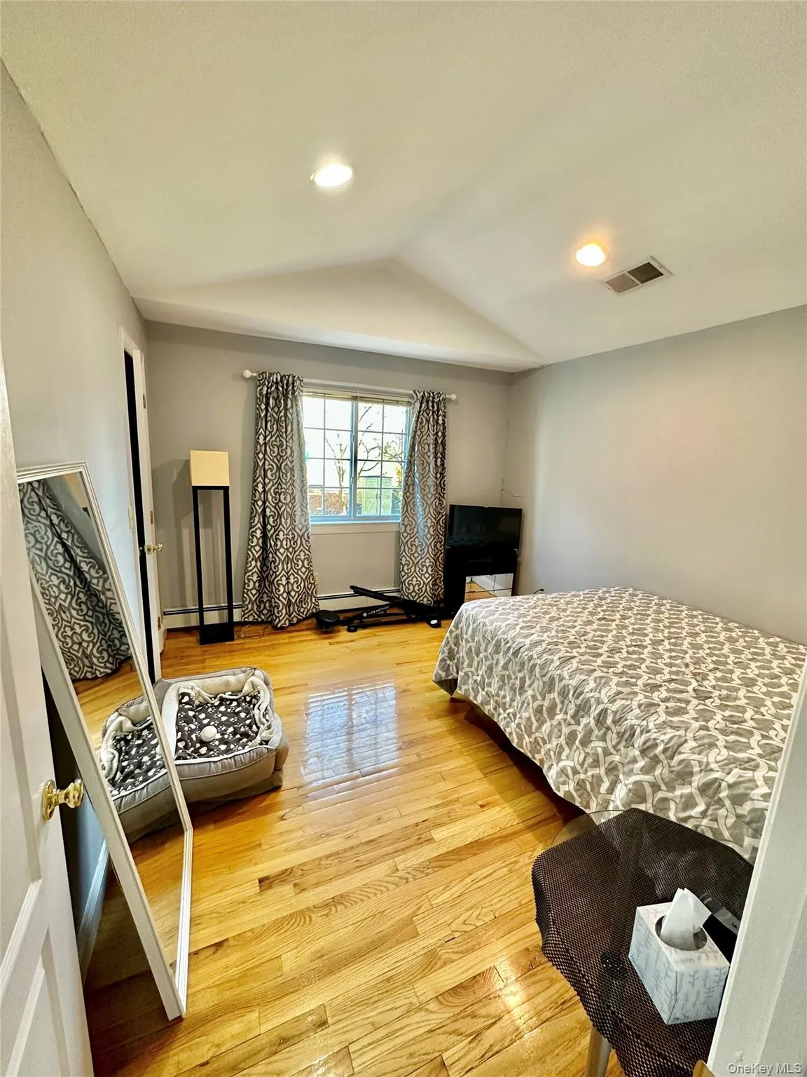 37 Hickory, North Hempstead, NY, 3 Bedrooms Bedrooms, 5 Rooms Rooms,2 BathroomsBathrooms,Residential Lease,For Rent,Hickory,0,995754 37 Hickory, North Hempstead, NY, 3 Bedrooms Bedrooms, 5 Rooms Rooms,2 BathroomsBathrooms,Residential Lease,For Rent,Hickory,0,995754
