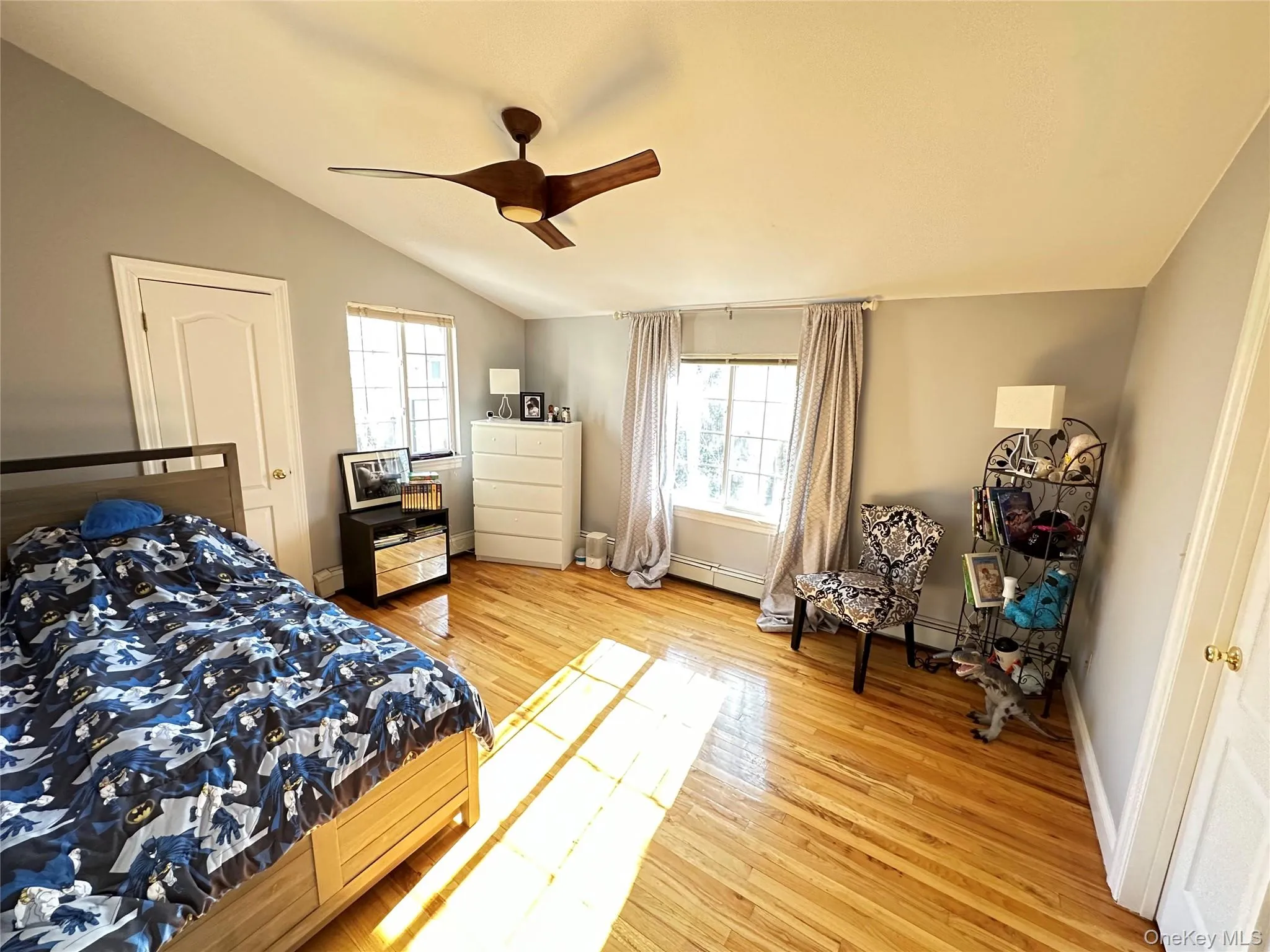 37 Hickory, North Hempstead, NY, 3 Bedrooms Bedrooms, 5 Rooms Rooms,2 BathroomsBathrooms,Residential Lease,For Rent,Hickory,0,995754 37 Hickory, North Hempstead, NY, 3 Bedrooms Bedrooms, 5 Rooms Rooms,2 BathroomsBathrooms,Residential Lease,For Rent,Hickory,0,995754