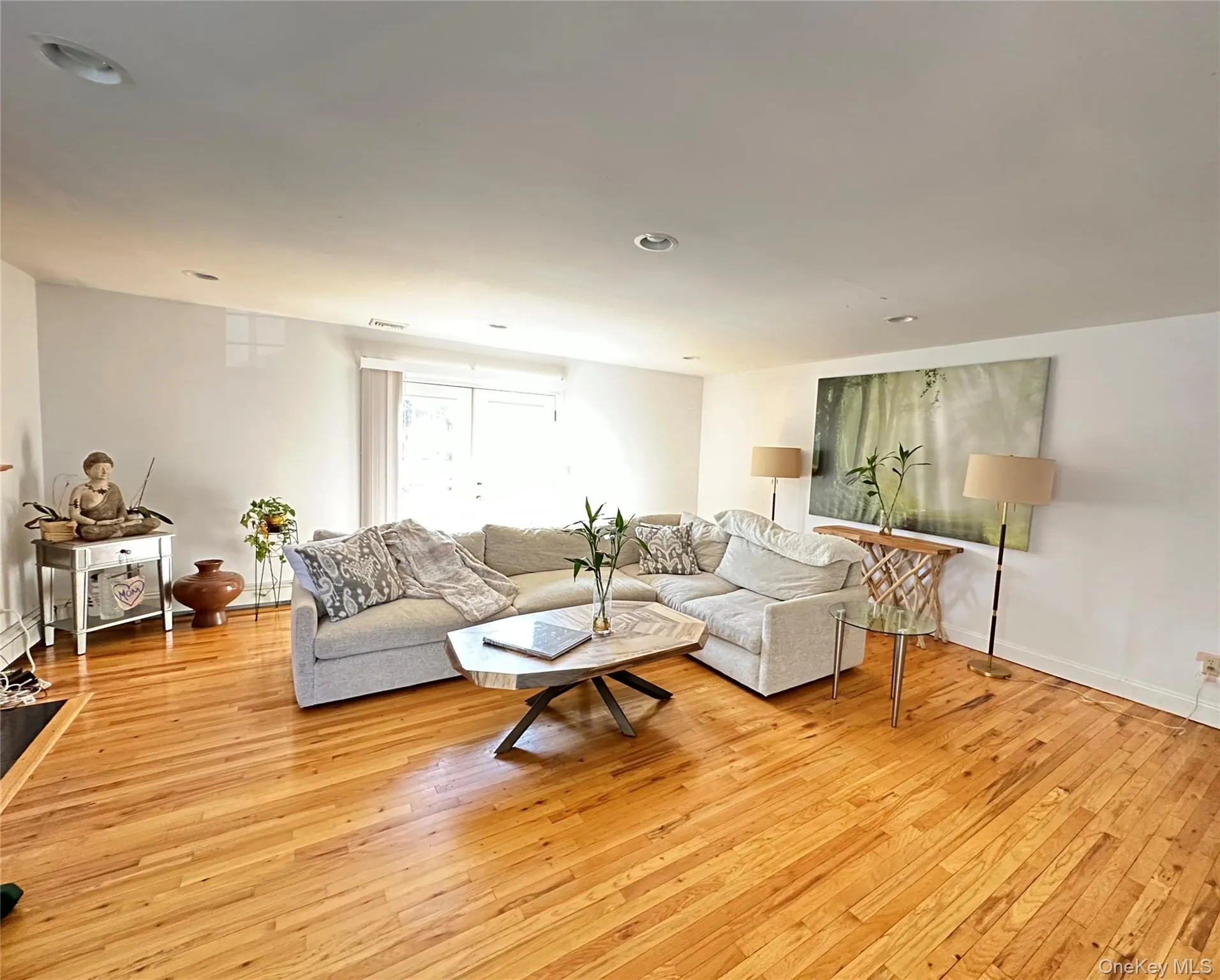 37 Hickory, North Hempstead, NY, 3 Bedrooms Bedrooms, 5 Rooms Rooms,2 BathroomsBathrooms,Residential Lease,For Rent,Hickory,0,995754 37 Hickory, North Hempstead, NY, 3 Bedrooms Bedrooms, 5 Rooms Rooms,2 BathroomsBathrooms,Residential Lease,For Rent,Hickory,0,995754