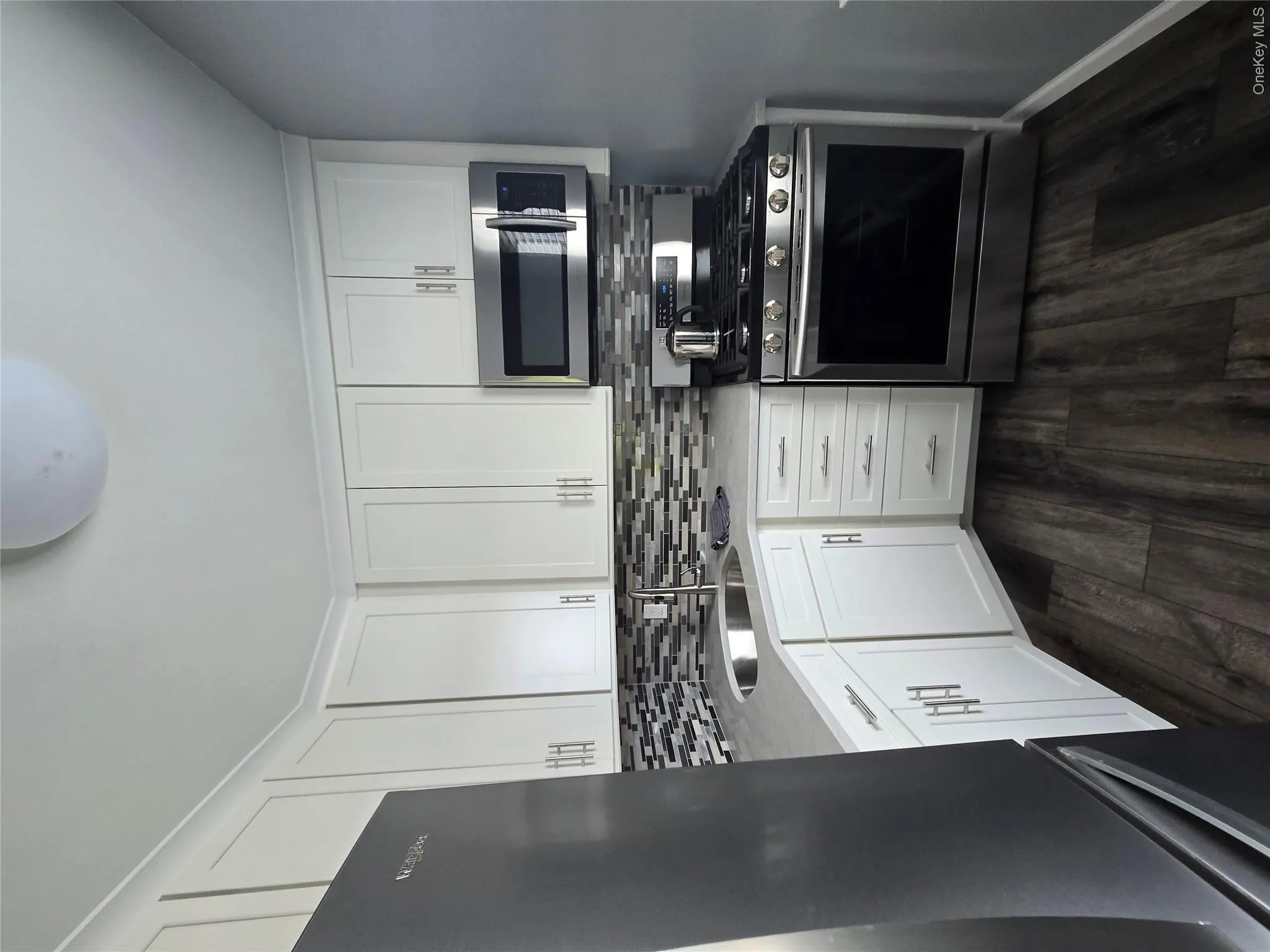 3 Anchorage Lane, Oyster Bay, NY, 1 Bedroom Bedrooms, 4 Rooms Rooms,1 BathroomBathrooms,Residential Sale,For Rent,Anchorage,0,995765 3 Anchorage Lane, Oyster Bay, NY, 1 Bedroom Bedrooms, 4 Rooms Rooms,1 BathroomBathrooms,Residential Sale,For Rent,Anchorage,0,995765