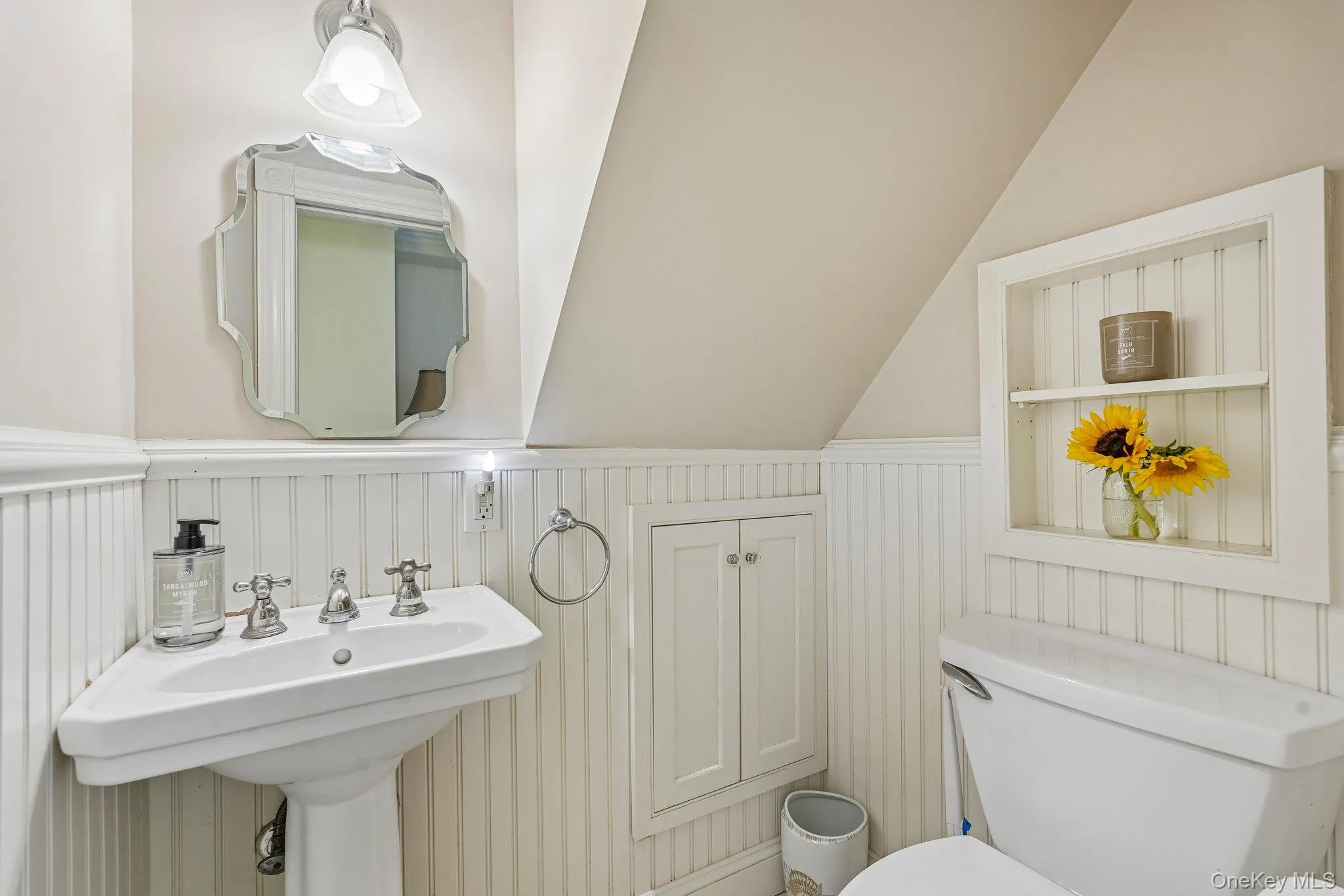 54 Hillside Avenue, Bedford, NY, 4 Bedrooms Bedrooms, 11 Rooms Rooms,2 BathroomsBathrooms,Residential,For Rent,Hillside,0,KEY995768 54 Hillside Avenue, Bedford, NY, 4 Bedrooms Bedrooms, 11 Rooms Rooms,2 BathroomsBathrooms,Residential,For Rent,Hillside,0,KEY995768