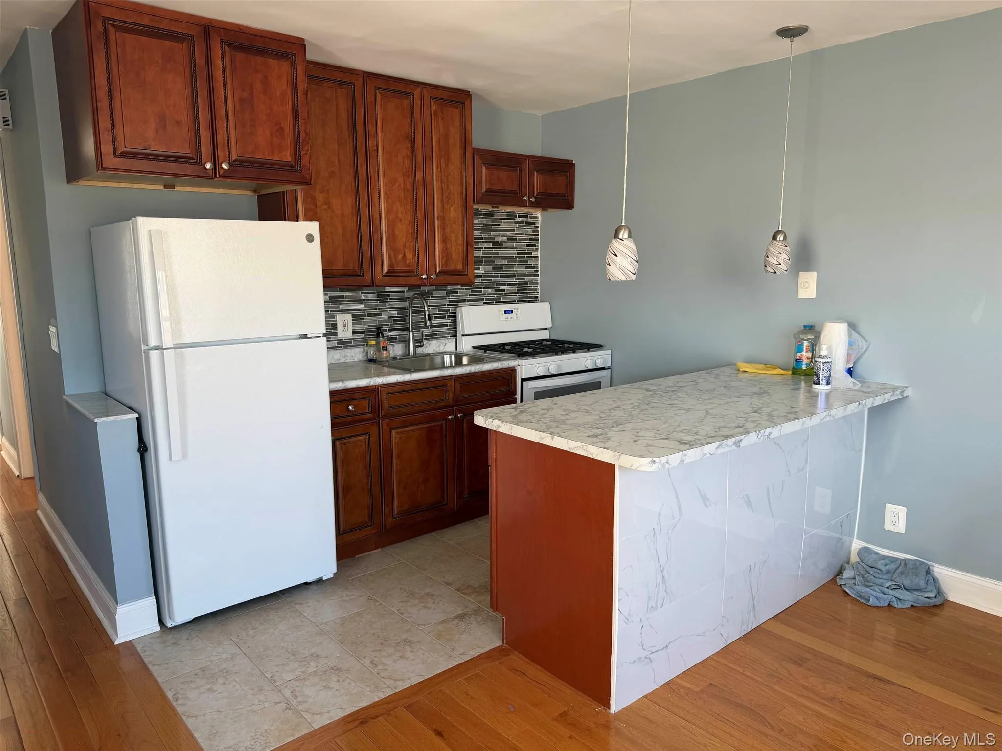 9055 178th Street, New York, NY, 3 Bedrooms Bedrooms, 6 Rooms Rooms,1 BathroomBathrooms,Residential Lease,For Rent,178th,0,995781 9055 178th Street, New York, NY, 3 Bedrooms Bedrooms, 6 Rooms Rooms,1 BathroomBathrooms,Residential Lease,For Rent,178th,0,995781
