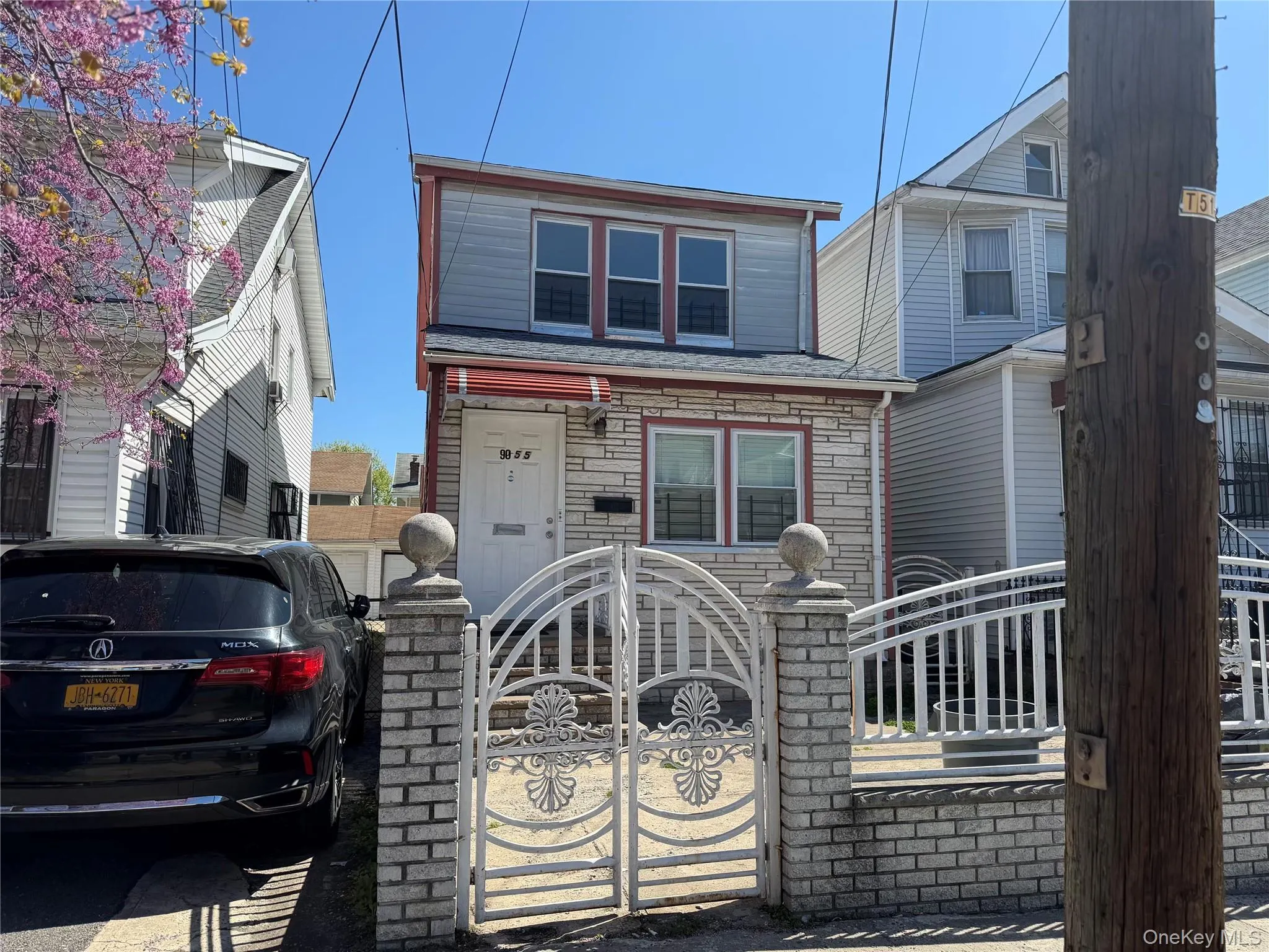 9055 178th Street, New York, NY, 3 Bedrooms Bedrooms, 6 Rooms Rooms,1 BathroomBathrooms,Residential Lease,For Rent,178th,0,995781 9055 178th Street, New York, NY, 3 Bedrooms Bedrooms, 6 Rooms Rooms,1 BathroomBathrooms,Residential Lease,For Rent,178th,0,995781