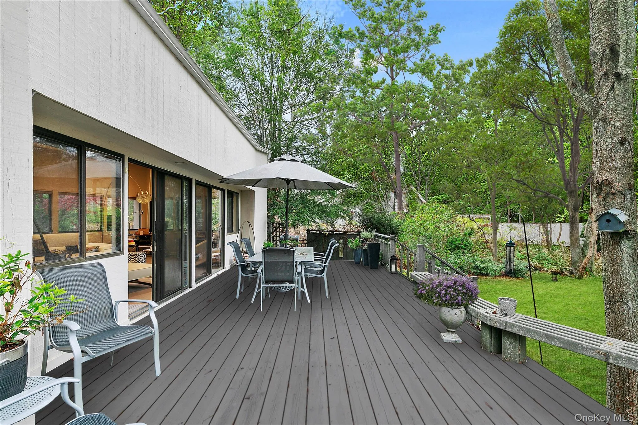 6 Wagon Lane, East Hampton, New York 11937