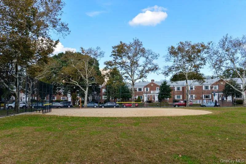 OVAL PARK OVAL PARK