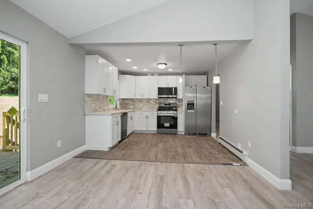 19 Englewood Terrace, Carmel, NY, 3 Bedrooms Bedrooms, 8 Rooms Rooms,2 BathroomsBathrooms,Residential,For Rent,Englewood,0,KEY995818 19 Englewood Terrace, Carmel, NY, 3 Bedrooms Bedrooms, 8 Rooms Rooms,2 BathroomsBathrooms,Residential,For Rent,Englewood,0,KEY995818