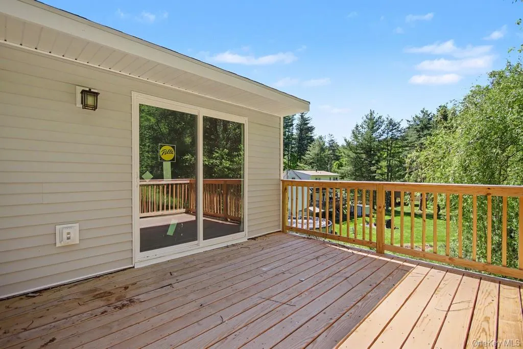 New deck w/plenty of room for entertaining outdoors! New deck w/plenty of room for entertaining outdoors!