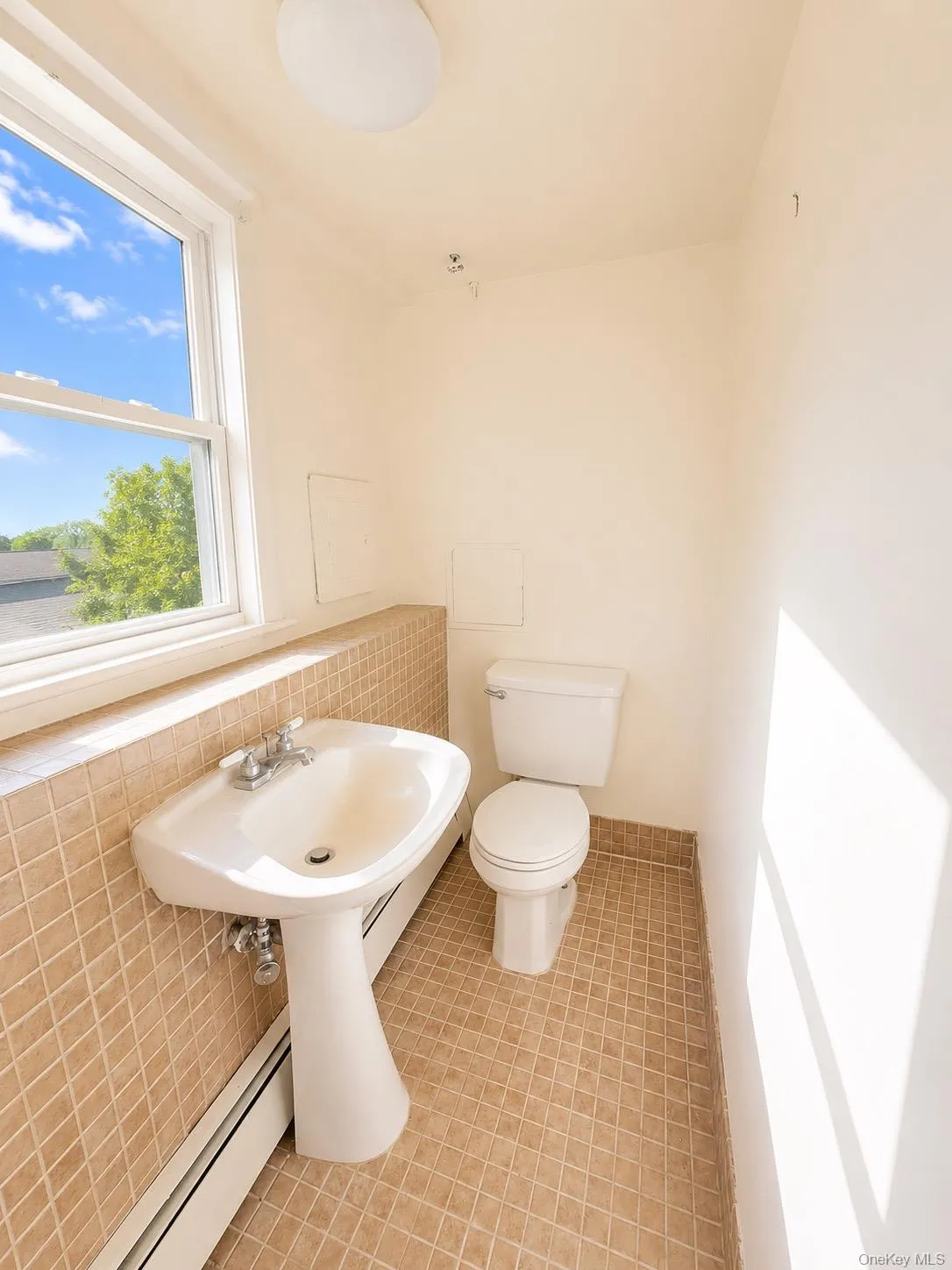 36 Forest Drive, Oyster Bay, NY, 4 Bedrooms Bedrooms, 6 Rooms Rooms,3 BathroomsBathrooms,Residential Lease,For Rent,Forest,0,995822 36 Forest Drive, Oyster Bay, NY, 4 Bedrooms Bedrooms, 6 Rooms Rooms,3 BathroomsBathrooms,Residential Lease,For Rent,Forest,0,995822