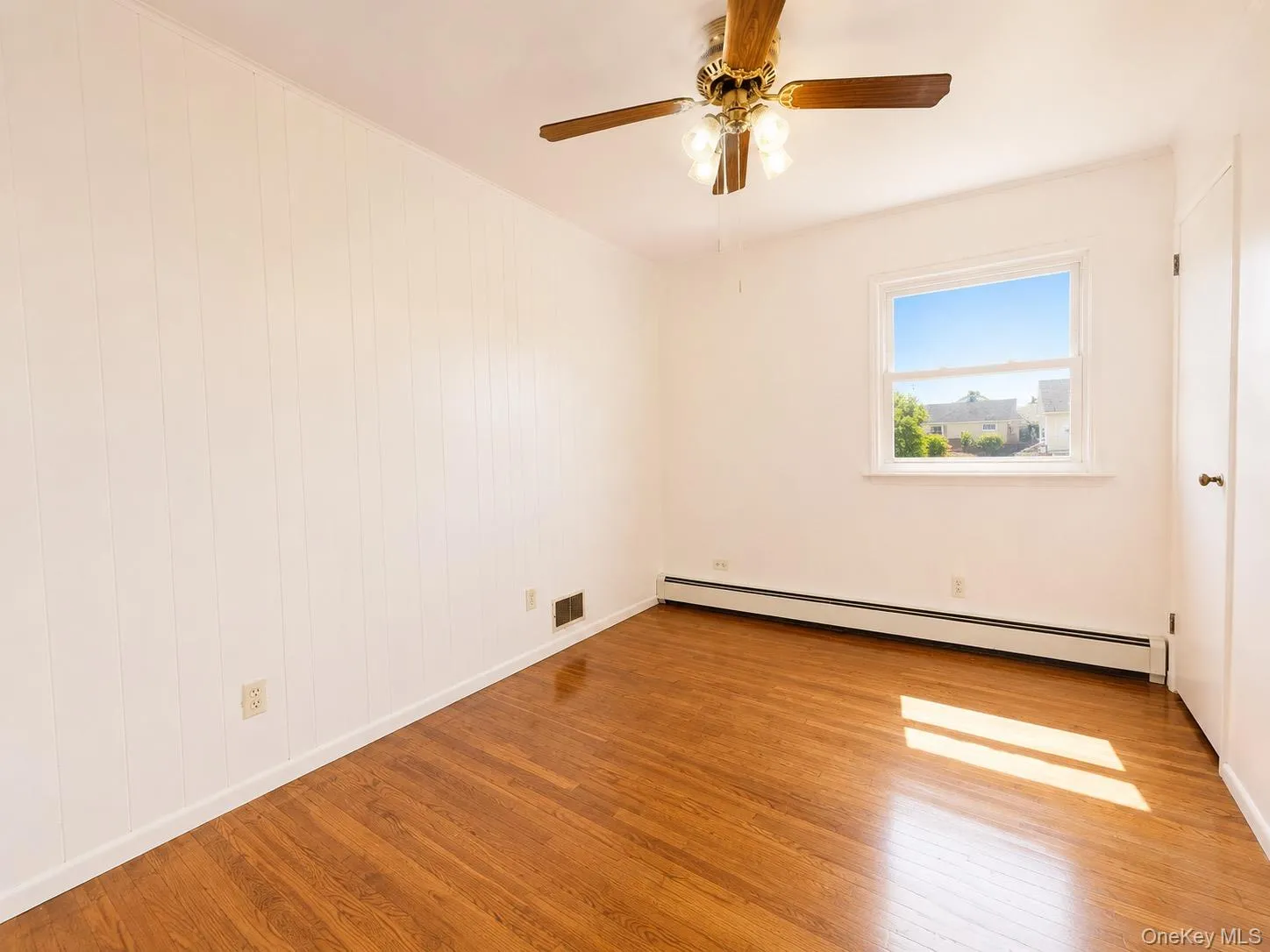 36 Forest Drive, Oyster Bay, NY, 4 Bedrooms Bedrooms, 6 Rooms Rooms,3 BathroomsBathrooms,Residential Lease,For Rent,Forest,0,995822 36 Forest Drive, Oyster Bay, NY, 4 Bedrooms Bedrooms, 6 Rooms Rooms,3 BathroomsBathrooms,Residential Lease,For Rent,Forest,0,995822