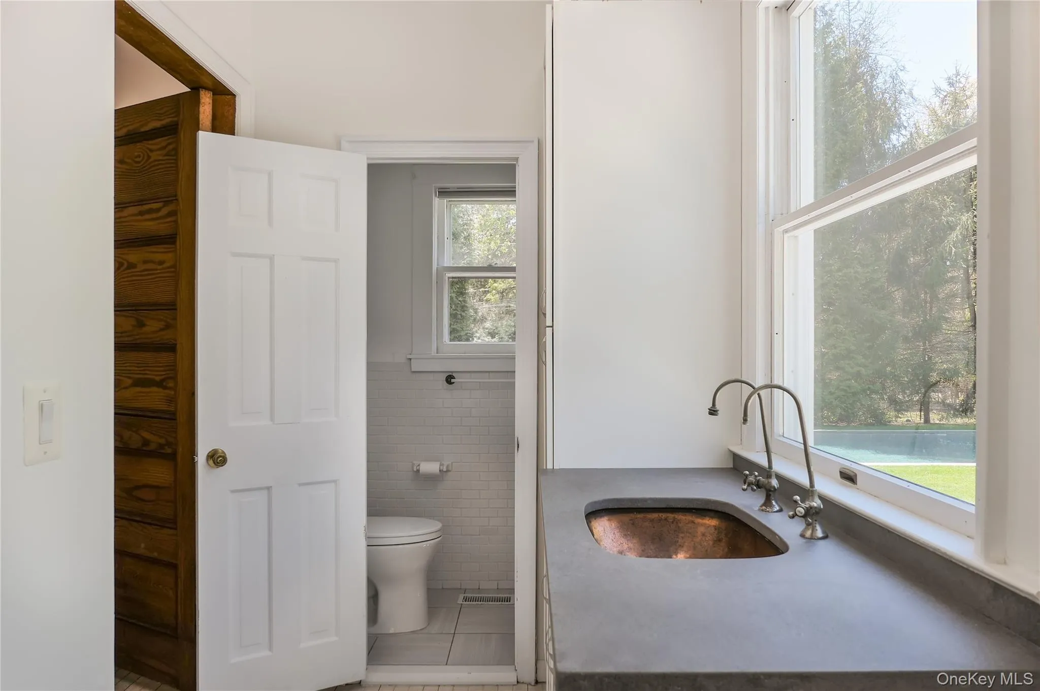 64 Howells Point Road, Brookhaven, NY, 7 Bedrooms Bedrooms, 12 Rooms Rooms,3 BathroomsBathrooms,Residential Sale,For Rent,Howells Point,0,995824 64 Howells Point Road, Brookhaven, NY, 7 Bedrooms Bedrooms, 12 Rooms Rooms,3 BathroomsBathrooms,Residential Sale,For Rent,Howells Point,0,995824