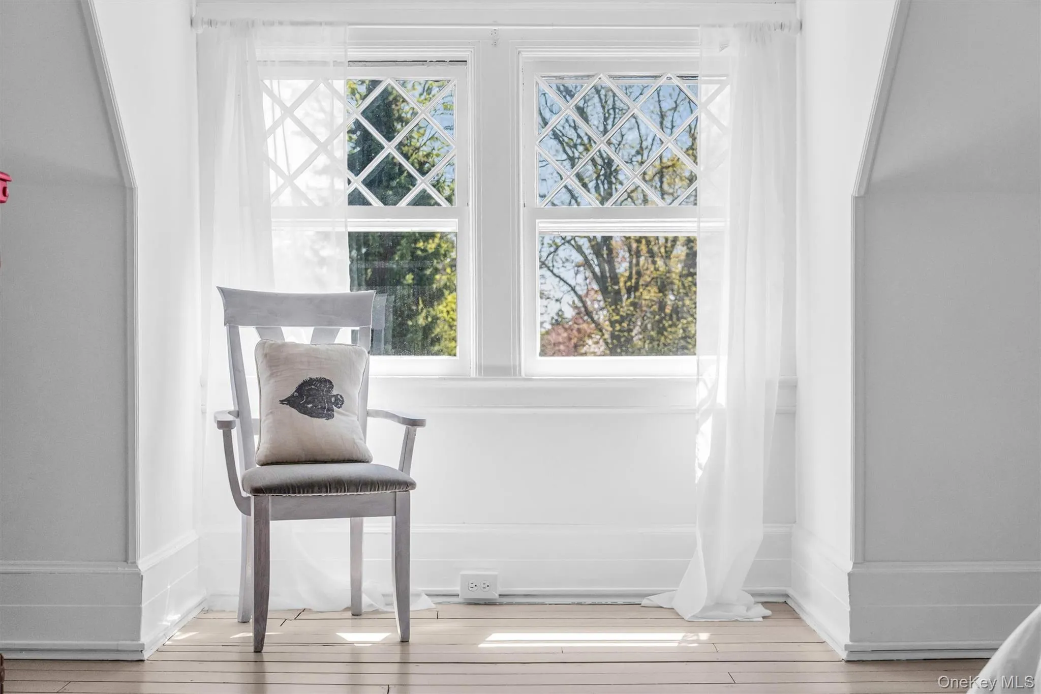 64 Howells Point Road, Brookhaven, NY, 7 Bedrooms Bedrooms, 12 Rooms Rooms,3 BathroomsBathrooms,Residential Sale,For Rent,Howells Point,0,995824 64 Howells Point Road, Brookhaven, NY, 7 Bedrooms Bedrooms, 12 Rooms Rooms,3 BathroomsBathrooms,Residential Sale,For Rent,Howells Point,0,995824