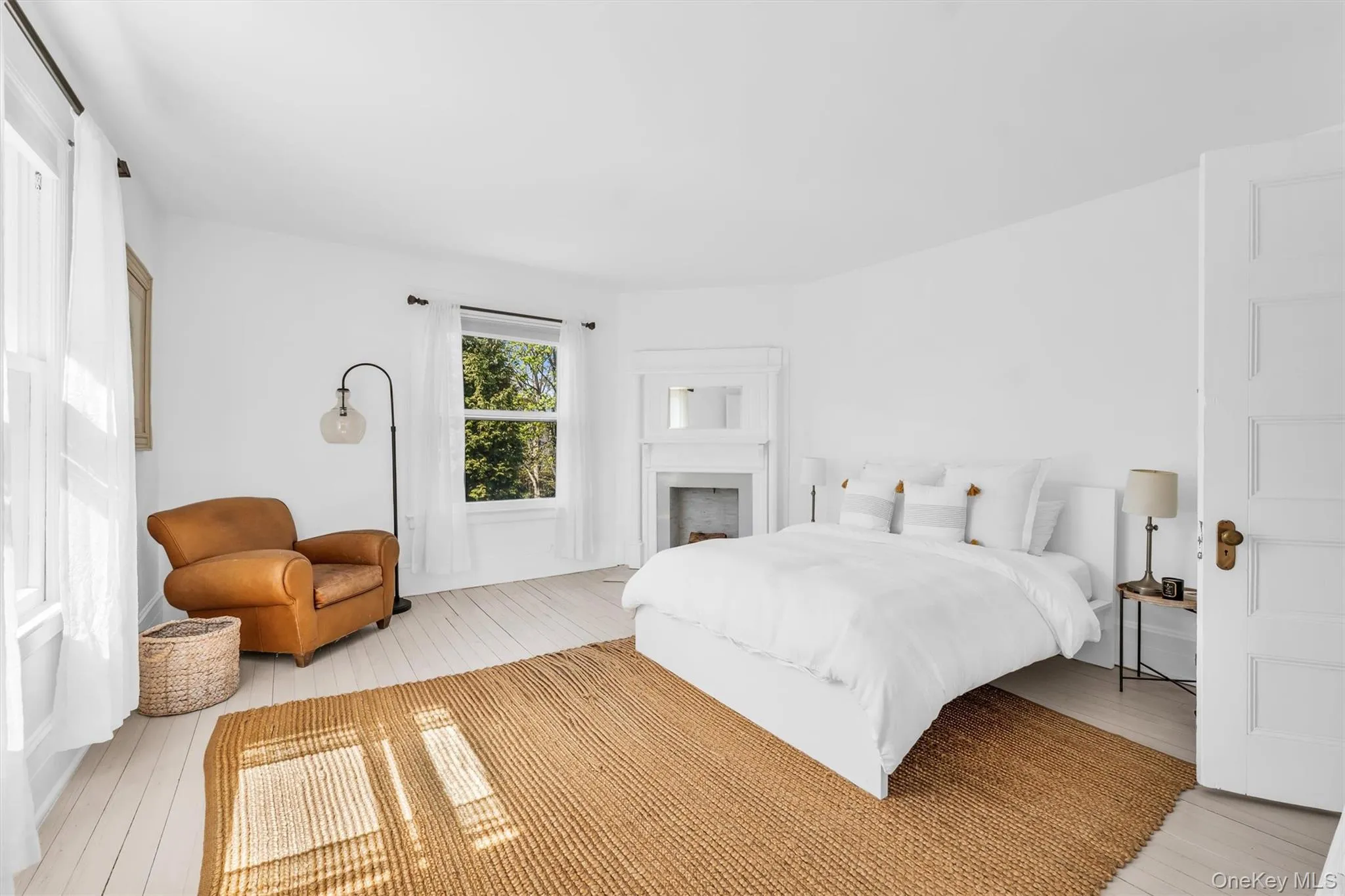 64 Howells Point Road, Brookhaven, NY, 7 Bedrooms Bedrooms, 12 Rooms Rooms,3 BathroomsBathrooms,Residential Sale,For Rent,Howells Point,0,995824 64 Howells Point Road, Brookhaven, NY, 7 Bedrooms Bedrooms, 12 Rooms Rooms,3 BathroomsBathrooms,Residential Sale,For Rent,Howells Point,0,995824