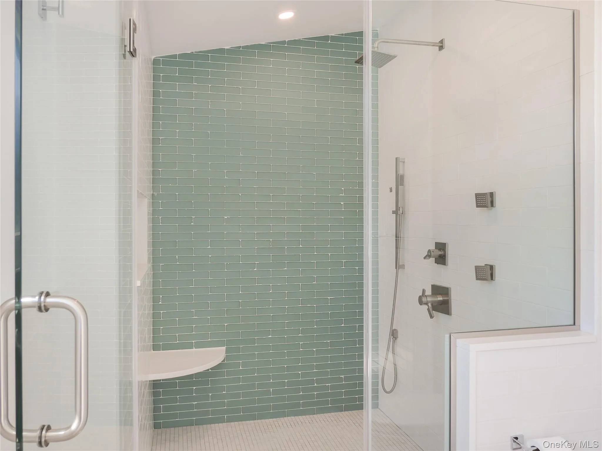 64 Howells Point Road, Brookhaven, NY, 7 Bedrooms Bedrooms, 12 Rooms Rooms,3 BathroomsBathrooms,Residential Sale,For Rent,Howells Point,0,995824 64 Howells Point Road, Brookhaven, NY, 7 Bedrooms Bedrooms, 12 Rooms Rooms,3 BathroomsBathrooms,Residential Sale,For Rent,Howells Point,0,995824