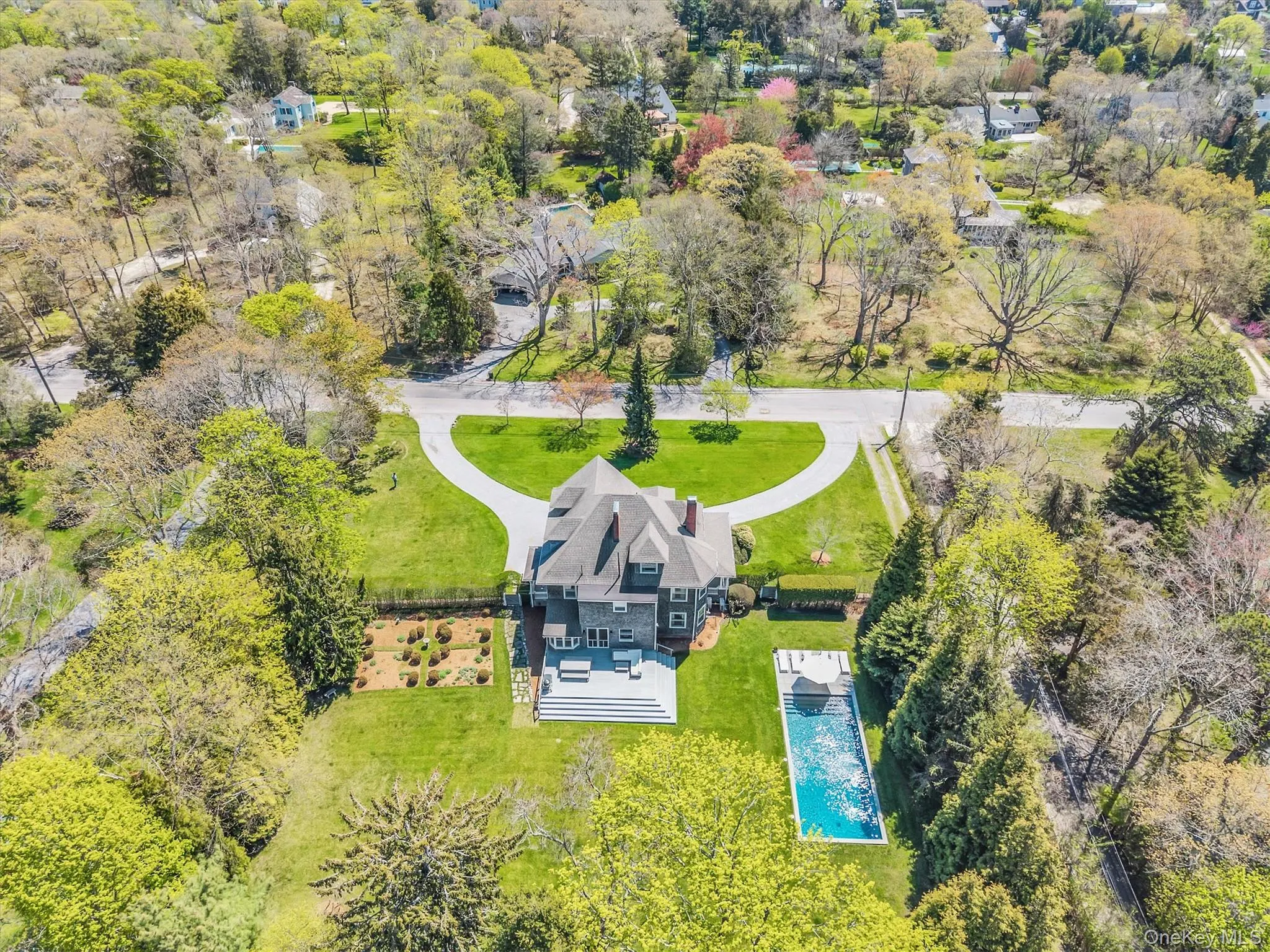 64 Howells Point Road, Brookhaven, NY, 7 Bedrooms Bedrooms, 12 Rooms Rooms,3 BathroomsBathrooms,Residential Sale,For Rent,Howells Point,0,995824 64 Howells Point Road, Brookhaven, NY, 7 Bedrooms Bedrooms, 12 Rooms Rooms,3 BathroomsBathrooms,Residential Sale,For Rent,Howells Point,0,995824
