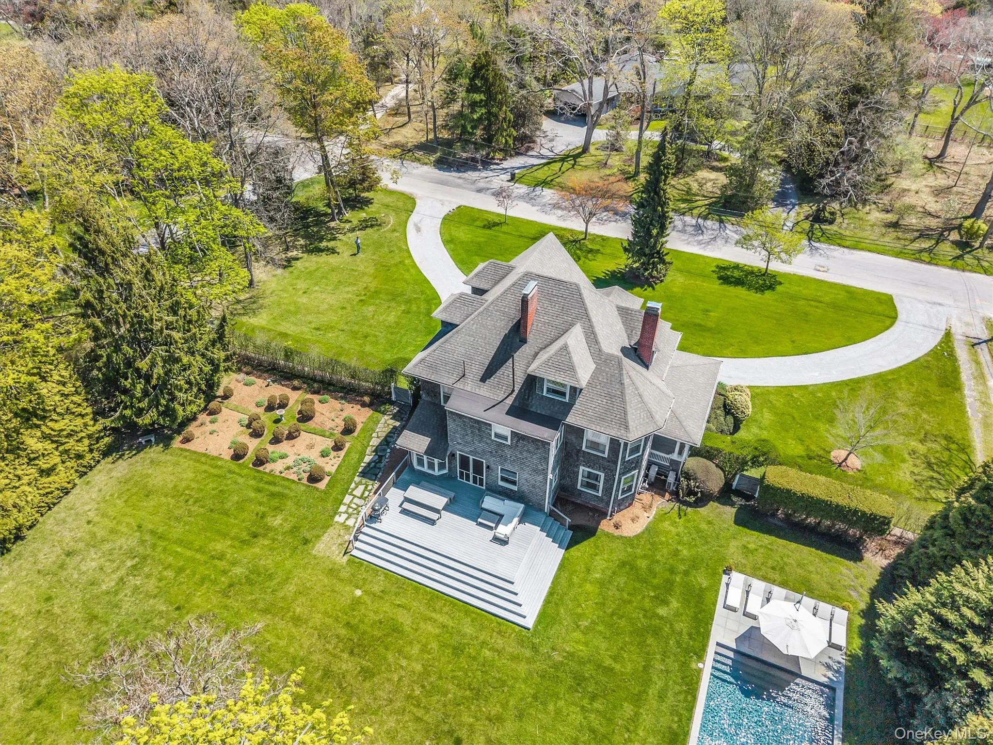 64 Howells Point Road, Brookhaven, NY, 7 Bedrooms Bedrooms, 12 Rooms Rooms,3 BathroomsBathrooms,Residential Sale,For Rent,Howells Point,0,995824 64 Howells Point Road, Brookhaven, NY, 7 Bedrooms Bedrooms, 12 Rooms Rooms,3 BathroomsBathrooms,Residential Sale,For Rent,Howells Point,0,995824