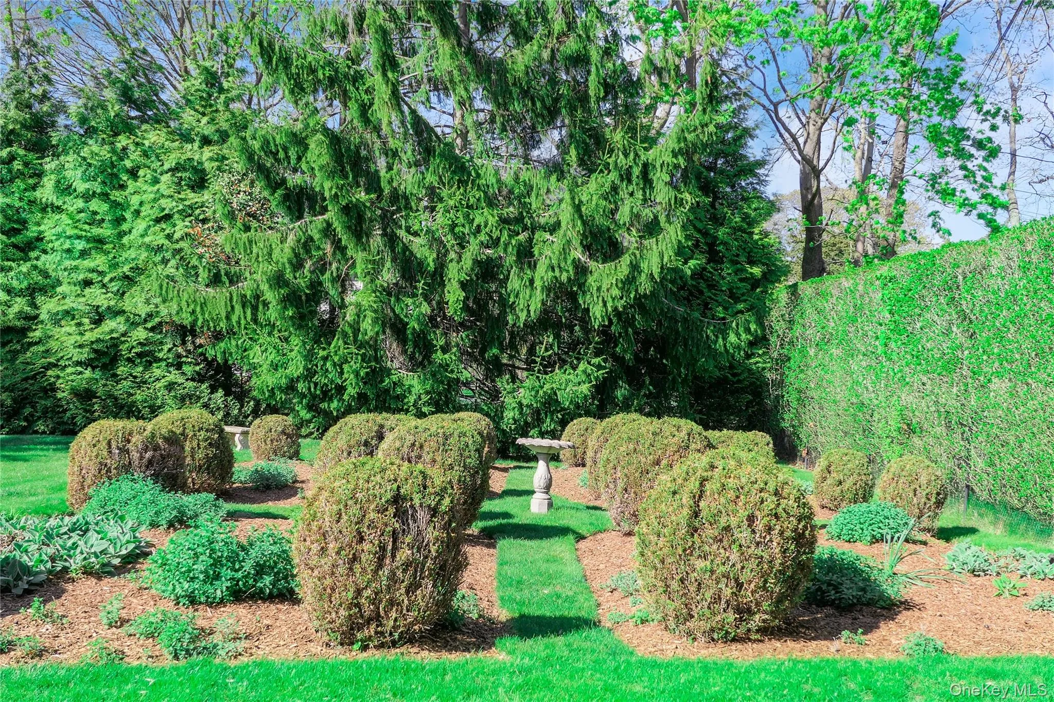 64 Howells Point Road, Brookhaven, NY, 7 Bedrooms Bedrooms, 12 Rooms Rooms,3 BathroomsBathrooms,Residential Sale,For Rent,Howells Point,0,995824 64 Howells Point Road, Brookhaven, NY, 7 Bedrooms Bedrooms, 12 Rooms Rooms,3 BathroomsBathrooms,Residential Sale,For Rent,Howells Point,0,995824
