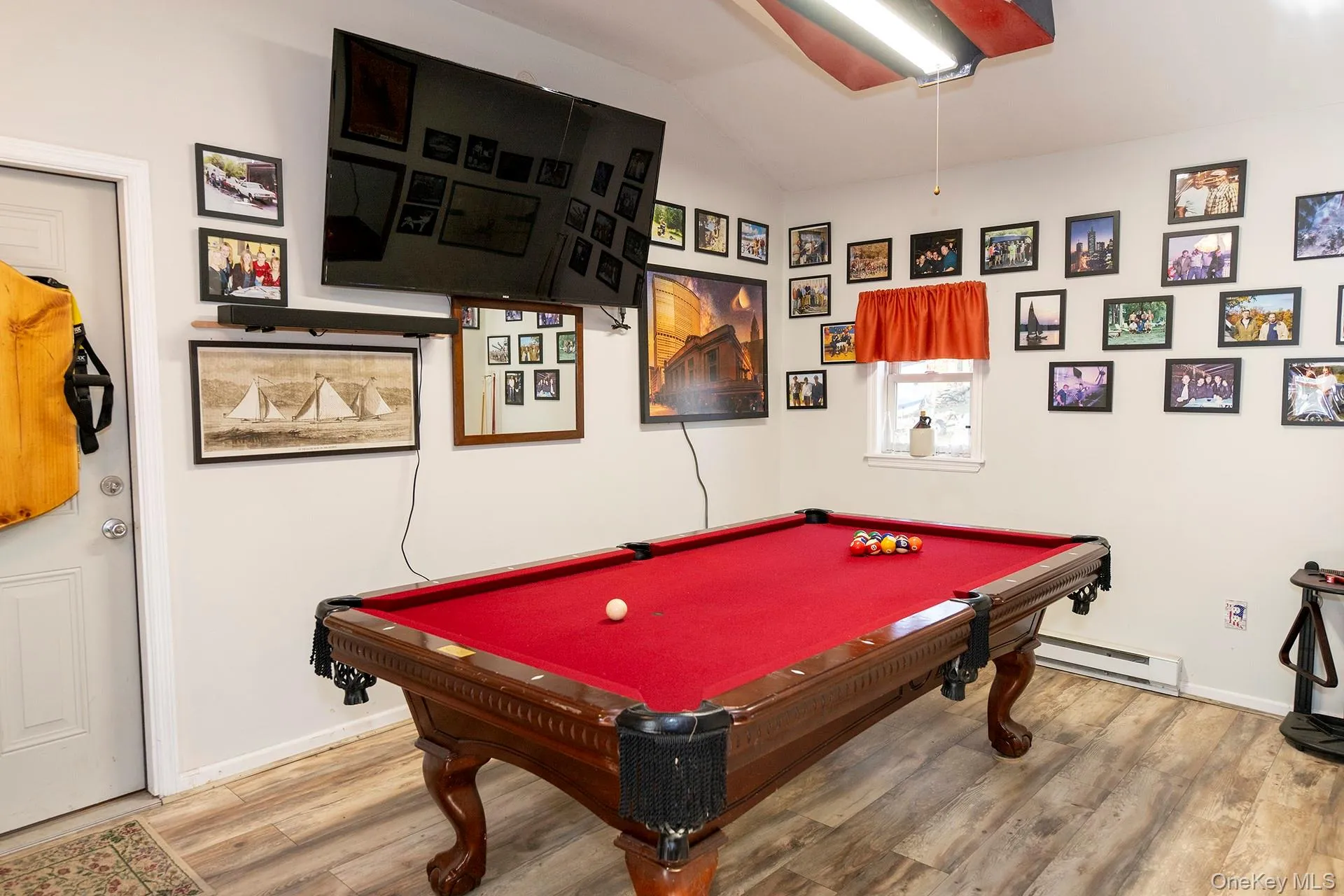 145 Drake Road, Pleasant Valley, NY, 2 Bedrooms Bedrooms, 7 Rooms Rooms,1 BathroomBathrooms,Residential,For Rent,Drake,0,995827 145 Drake Road, Pleasant Valley, NY, 2 Bedrooms Bedrooms, 7 Rooms Rooms,1 BathroomBathrooms,Residential,For Rent,Drake,0,995827