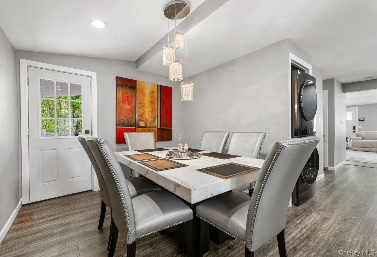 466 Long Island Avenue, Brookhaven, NY, 4 Bedrooms Bedrooms, 8 Rooms Rooms,2 BathroomsBathrooms,Residential,For Rent,Long Island,0,995855 466 Long Island Avenue, Brookhaven, NY, 4 Bedrooms Bedrooms, 8 Rooms Rooms,2 BathroomsBathrooms,Residential,For Rent,Long Island,0,995855