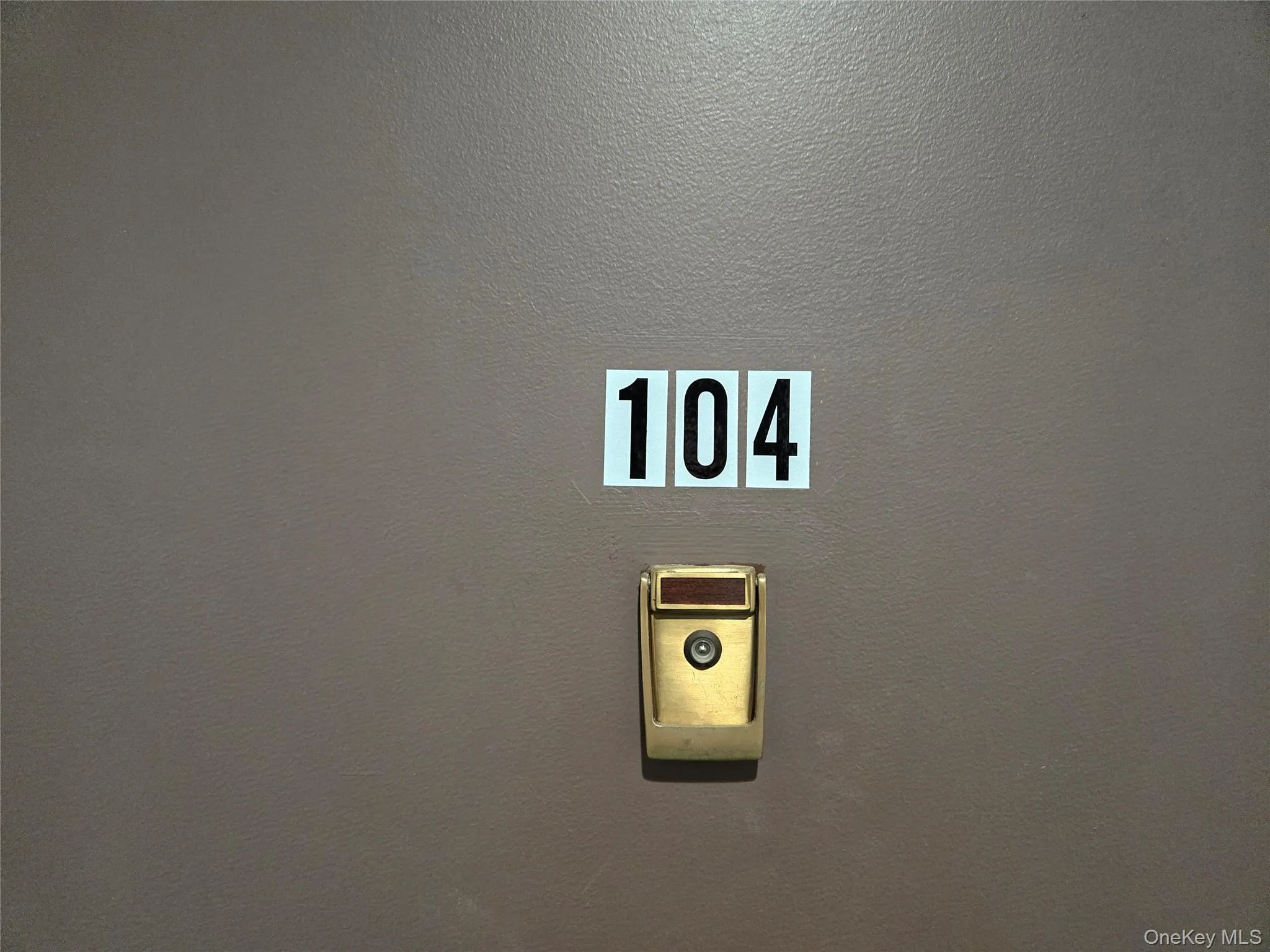 Apt. 104 Apt. 104