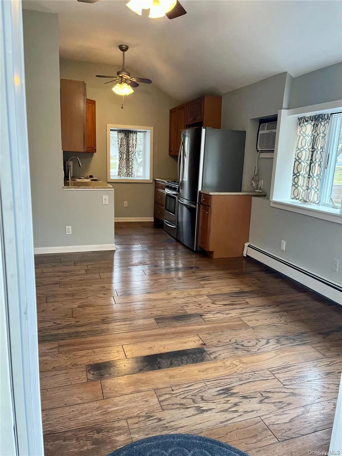 41 Woody Lane, Huntington, NY, 1 Bedroom Bedrooms, 3 Rooms Rooms,1 BathroomBathrooms,Residential Lease,For Rent,Woody,0,995864 41 Woody Lane, Huntington, NY, 1 Bedroom Bedrooms, 3 Rooms Rooms,1 BathroomBathrooms,Residential Lease,For Rent,Woody,0,995864
