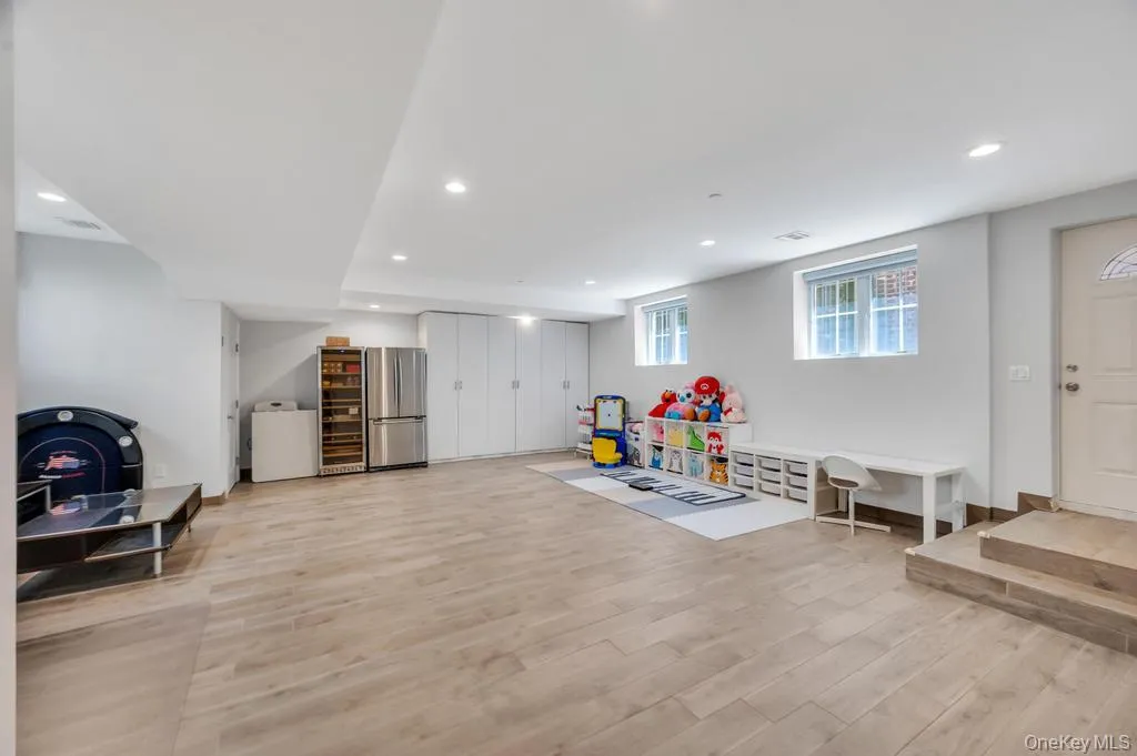 339 150th Street, New York, NY, 4 Bedrooms Bedrooms, 9 Rooms Rooms,3 BathroomsBathrooms,Residential,For Rent,150th,0,995865 339 150th Street, New York, NY, 4 Bedrooms Bedrooms, 9 Rooms Rooms,3 BathroomsBathrooms,Residential,For Rent,150th,0,995865