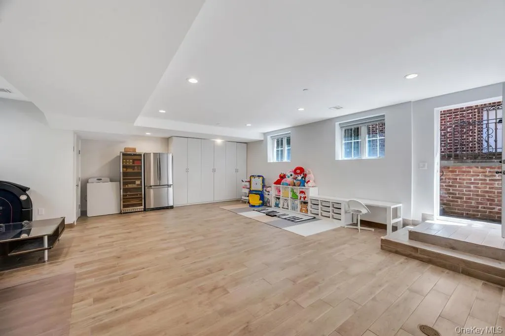 339 150th Street, New York, NY, 4 Bedrooms Bedrooms, 9 Rooms Rooms,3 BathroomsBathrooms,Residential,For Rent,150th,0,995865 339 150th Street, New York, NY, 4 Bedrooms Bedrooms, 9 Rooms Rooms,3 BathroomsBathrooms,Residential,For Rent,150th,0,995865