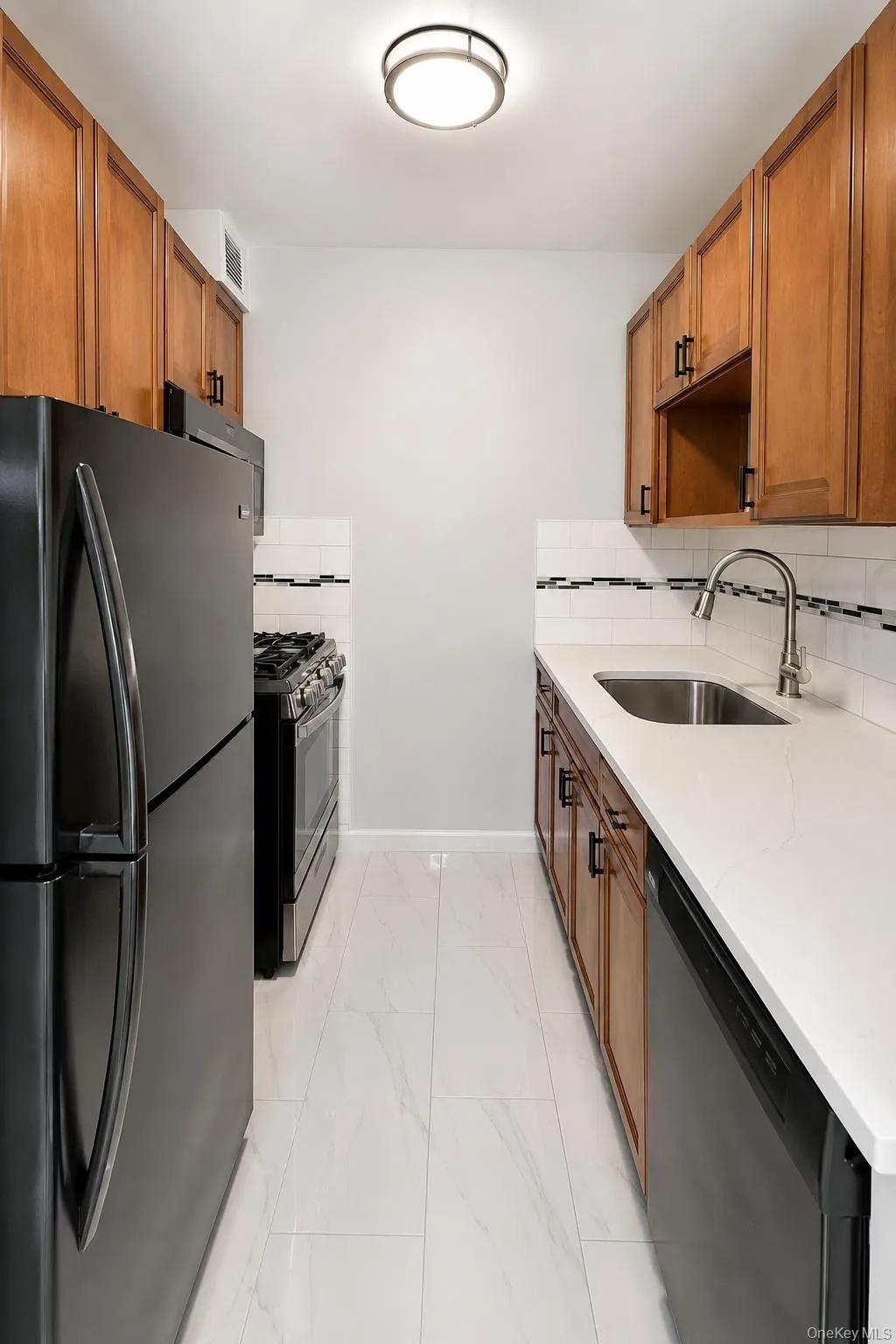 3240 Netherland Avenue, New York, NY, 1 Bedroom Bedrooms, 5 Rooms Rooms,2 BathroomsBathrooms,Residential Lease,For Rent,Netherland,0,995869 3240 Netherland Avenue, New York, NY, 1 Bedroom Bedrooms, 5 Rooms Rooms,2 BathroomsBathrooms,Residential Lease,For Rent,Netherland,0,995869