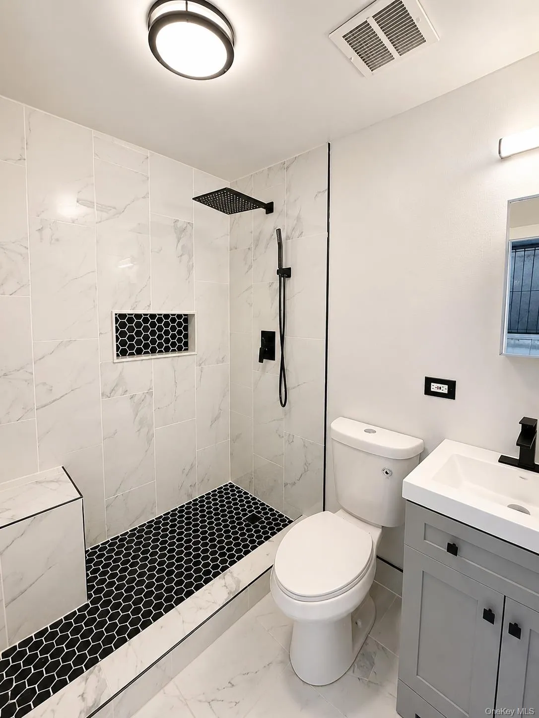3240 Netherland Avenue, New York, NY, 1 Bedroom Bedrooms, 5 Rooms Rooms,2 BathroomsBathrooms,Residential Lease,For Rent,Netherland,0,995869 3240 Netherland Avenue, New York, NY, 1 Bedroom Bedrooms, 5 Rooms Rooms,2 BathroomsBathrooms,Residential Lease,For Rent,Netherland,0,995869