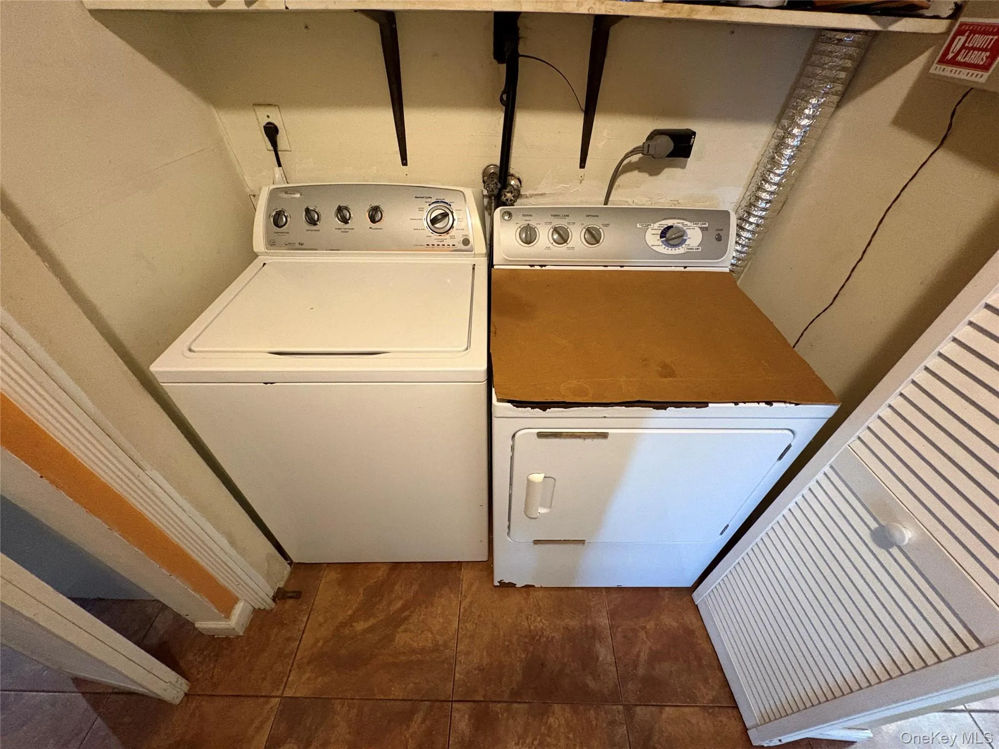 30 Dumond Place, Brookhaven, NY, 4 Bedrooms Bedrooms, 16 Rooms Rooms,2 BathroomsBathrooms,Residential Lease,For Rent,Dumond,0,995877 30 Dumond Place, Brookhaven, NY, 4 Bedrooms Bedrooms, 16 Rooms Rooms,2 BathroomsBathrooms,Residential Lease,For Rent,Dumond,0,995877