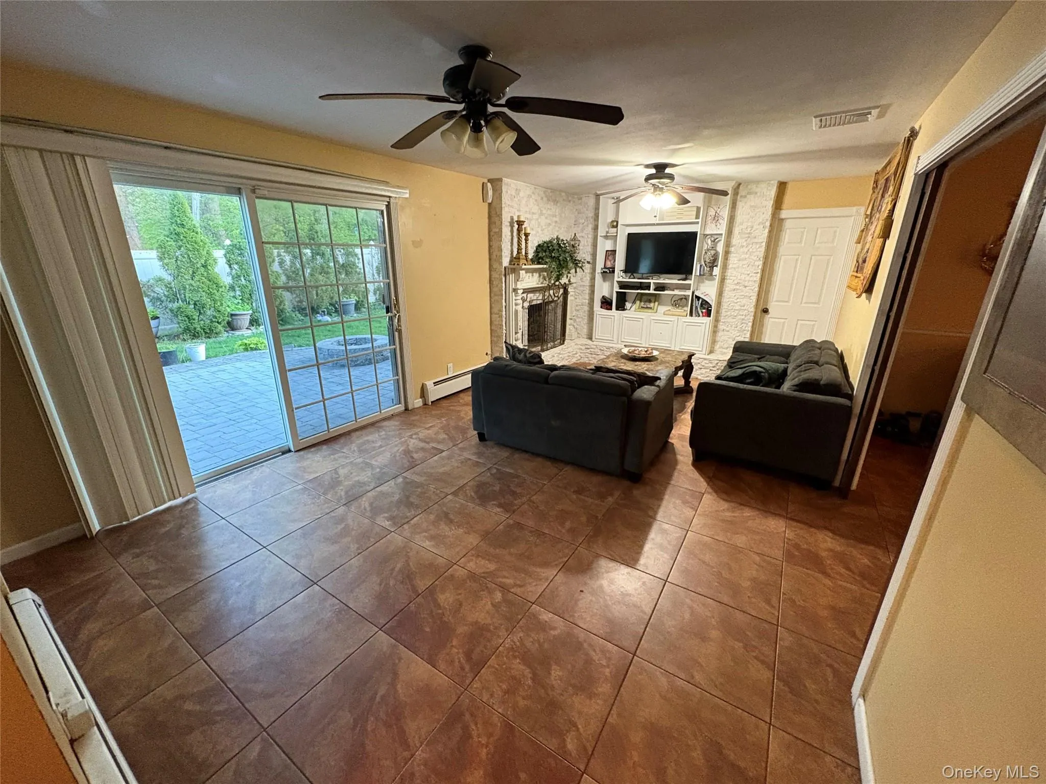 30 Dumond Place, Brookhaven, NY, 4 Bedrooms Bedrooms, 16 Rooms Rooms,2 BathroomsBathrooms,Residential Lease,For Rent,Dumond,0,995877 30 Dumond Place, Brookhaven, NY, 4 Bedrooms Bedrooms, 16 Rooms Rooms,2 BathroomsBathrooms,Residential Lease,For Rent,Dumond,0,995877
