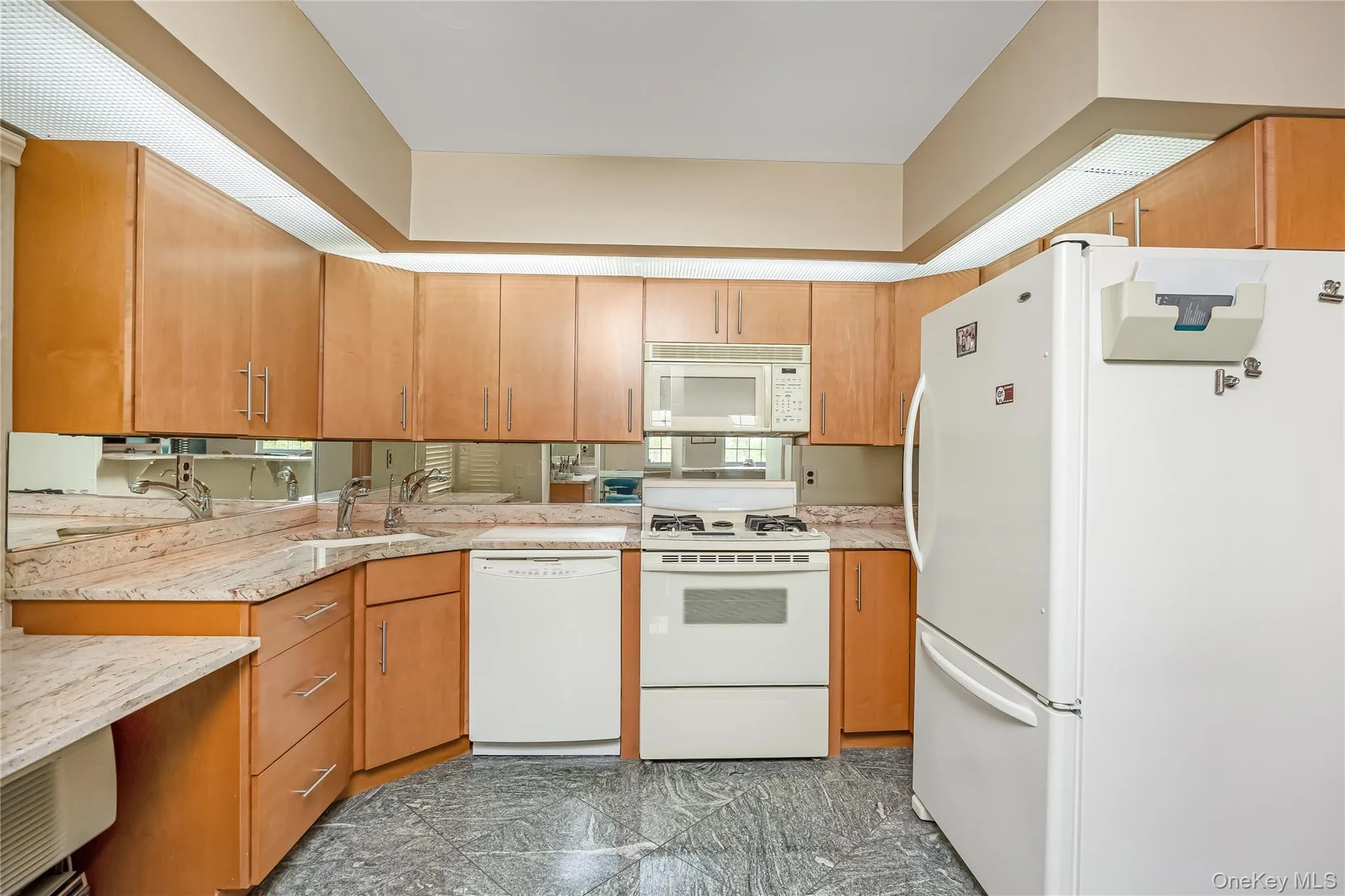 20725 Darren Drive, New York, NY, 2 Bedrooms Bedrooms, 6 Rooms Rooms,2 BathroomsBathrooms,Residential,For Rent,Darren,0,995887 20725 Darren Drive, New York, NY, 2 Bedrooms Bedrooms, 6 Rooms Rooms,2 BathroomsBathrooms,Residential,For Rent,Darren,0,995887