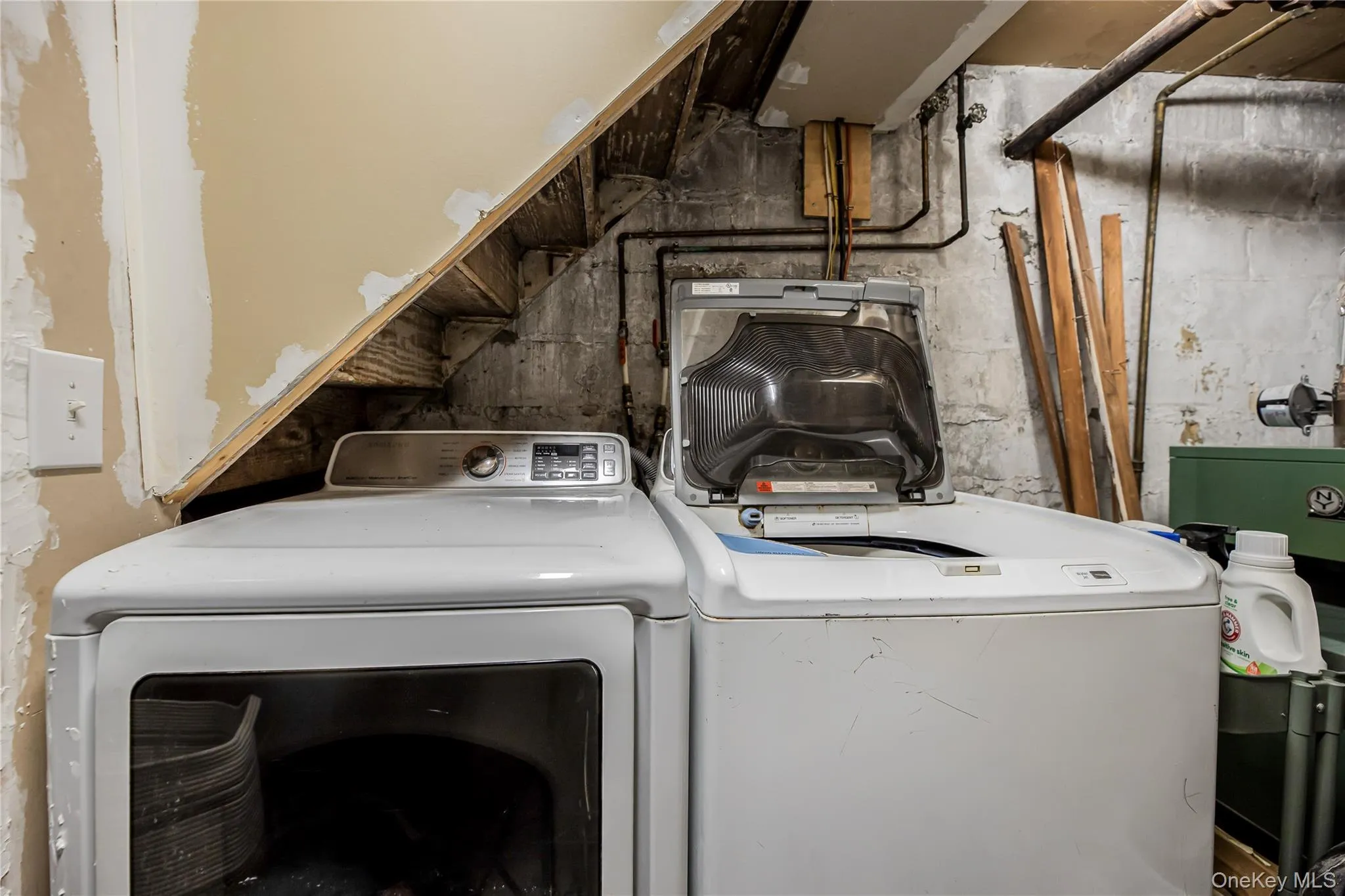 151 Burhans Avenue, Yonkers, NY, 3 Bedrooms Bedrooms, 6 Rooms Rooms,1 BathroomBathrooms,Residential Lease,For Rent,Burhans,0,995891 151 Burhans Avenue, Yonkers, NY, 3 Bedrooms Bedrooms, 6 Rooms Rooms,1 BathroomBathrooms,Residential Lease,For Rent,Burhans,0,995891