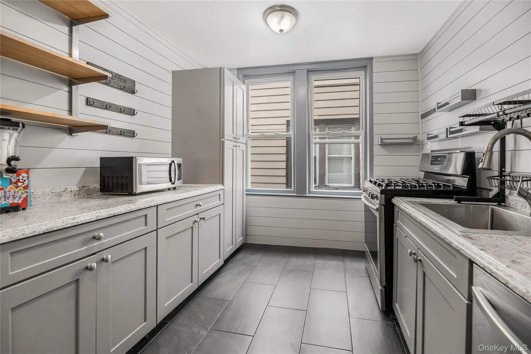 151 Burhans Avenue, Yonkers, NY, 3 Bedrooms Bedrooms, 6 Rooms Rooms,1 BathroomBathrooms,Residential Lease,For Rent,Burhans,0,995891 151 Burhans Avenue, Yonkers, NY, 3 Bedrooms Bedrooms, 6 Rooms Rooms,1 BathroomBathrooms,Residential Lease,For Rent,Burhans,0,995891