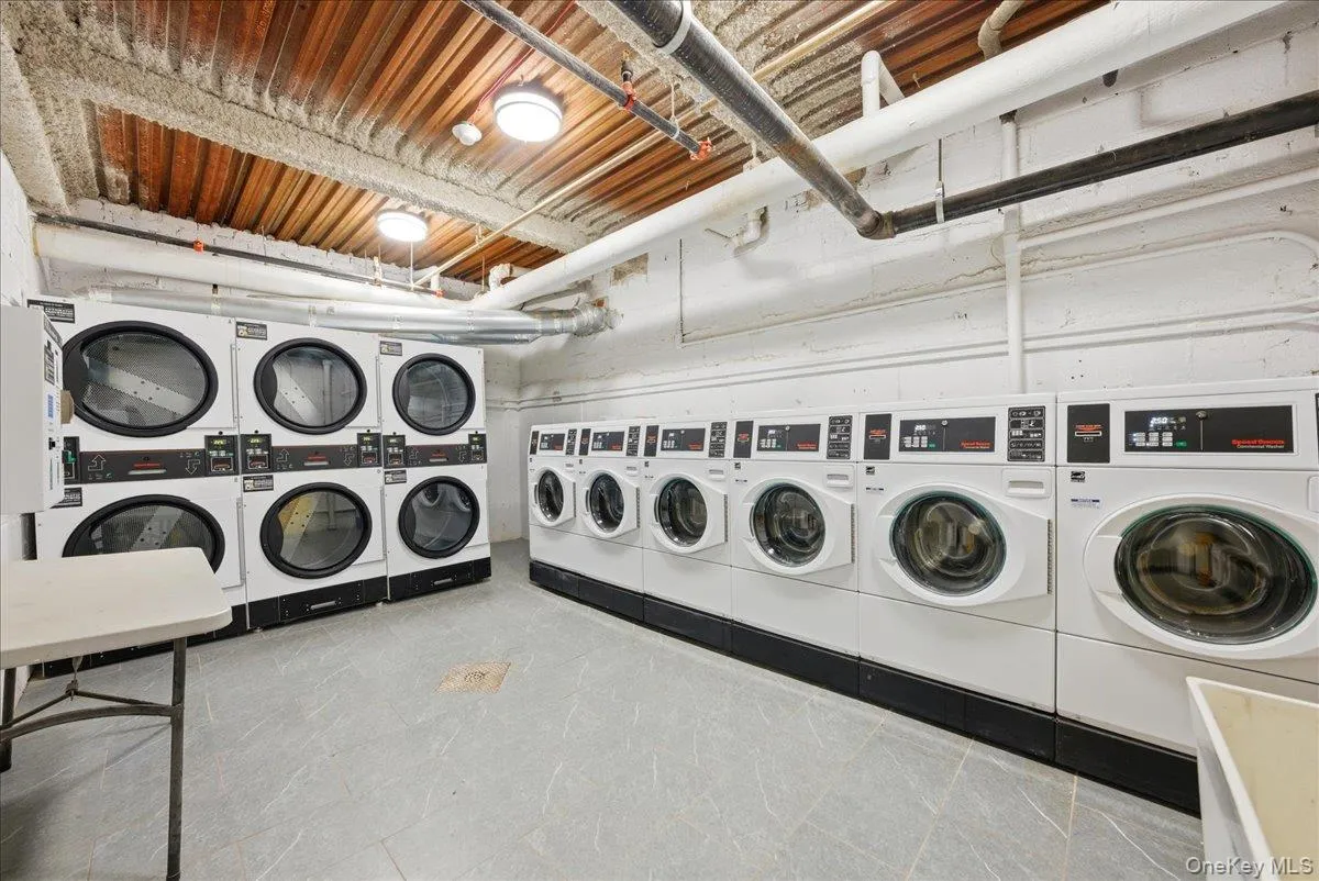671 Bronx River Road, Yonkers, NY, 1 Bedroom Bedrooms, 5 Rooms Rooms,1 BathroomBathrooms,Residential,For Rent,Bronx River,0,995896 671 Bronx River Road, Yonkers, NY, 1 Bedroom Bedrooms, 5 Rooms Rooms,1 BathroomBathrooms,Residential,For Rent,Bronx River,0,995896