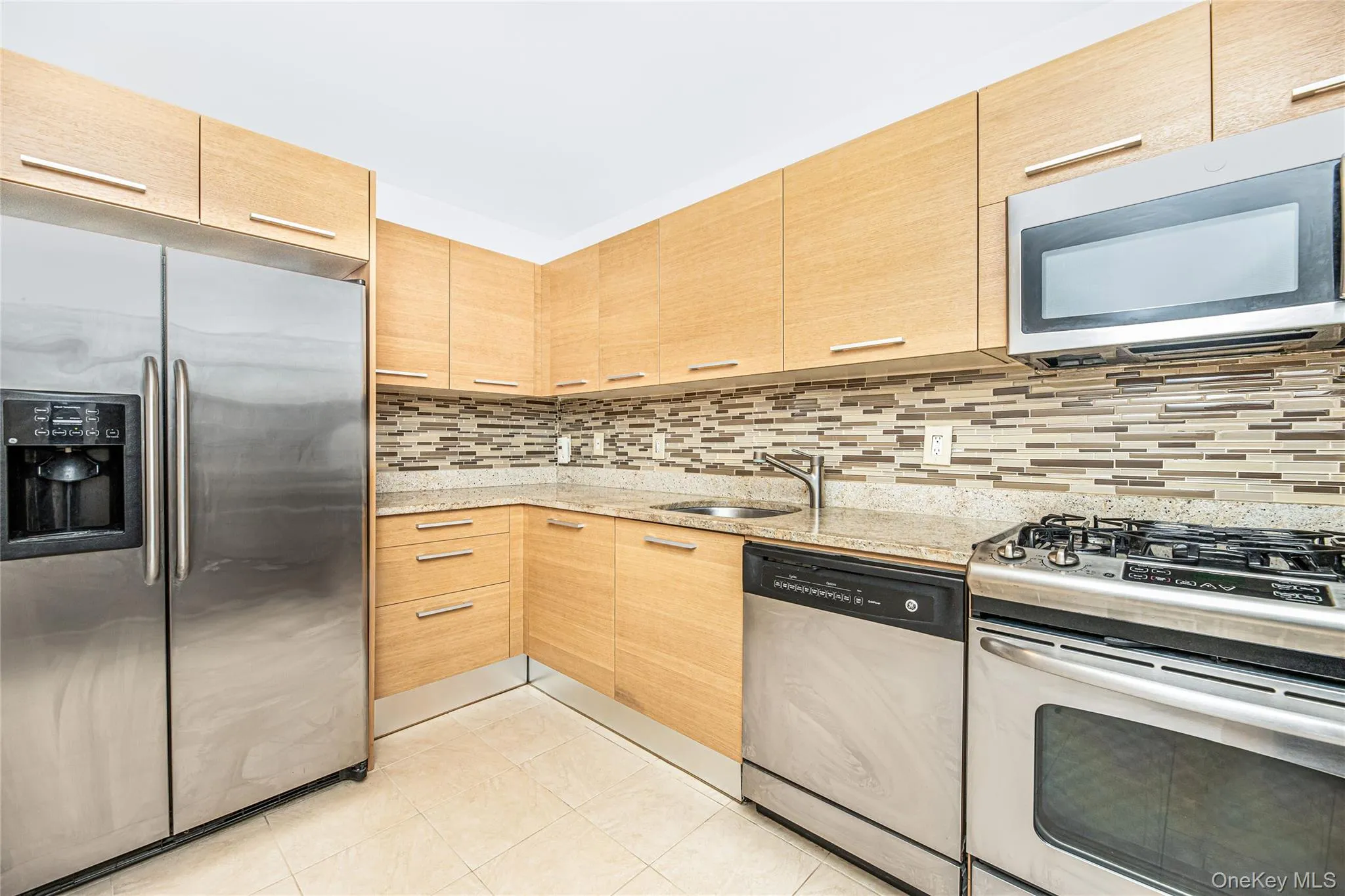 1155 Warburton Avenue, Yonkers, NY, 1 Bedroom Bedrooms, 4 Rooms Rooms,1 BathroomBathrooms,Residential Lease,For Rent,Warburton,0,995911 1155 Warburton Avenue, Yonkers, NY, 1 Bedroom Bedrooms, 4 Rooms Rooms,1 BathroomBathrooms,Residential Lease,For Rent,Warburton,0,995911
