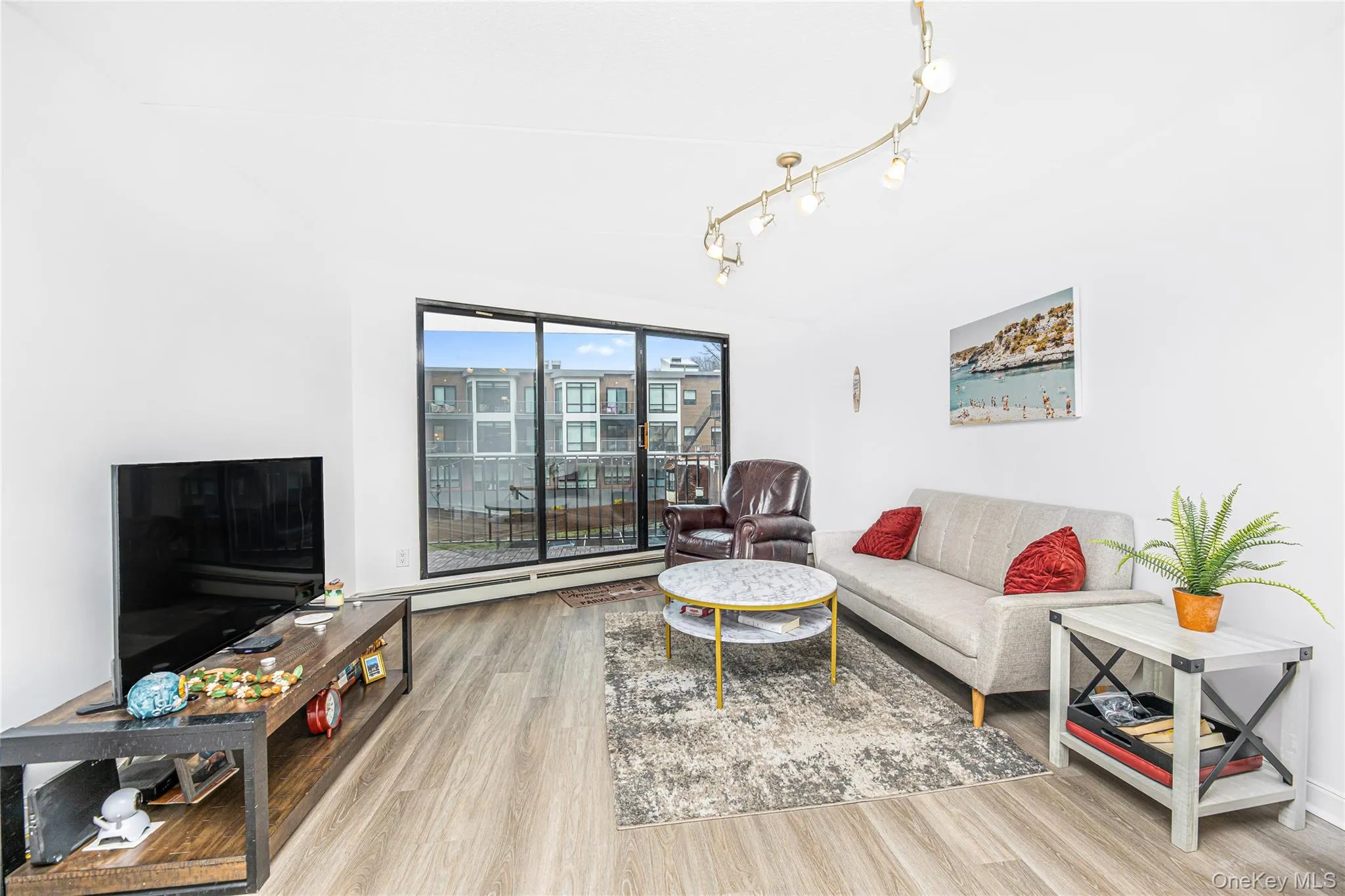 1155 Warburton Avenue, Yonkers, NY, 1 Bedroom Bedrooms, 4 Rooms Rooms,1 BathroomBathrooms,Residential Lease,For Rent,Warburton,0,995911 1155 Warburton Avenue, Yonkers, NY, 1 Bedroom Bedrooms, 4 Rooms Rooms,1 BathroomBathrooms,Residential Lease,For Rent,Warburton,0,995911