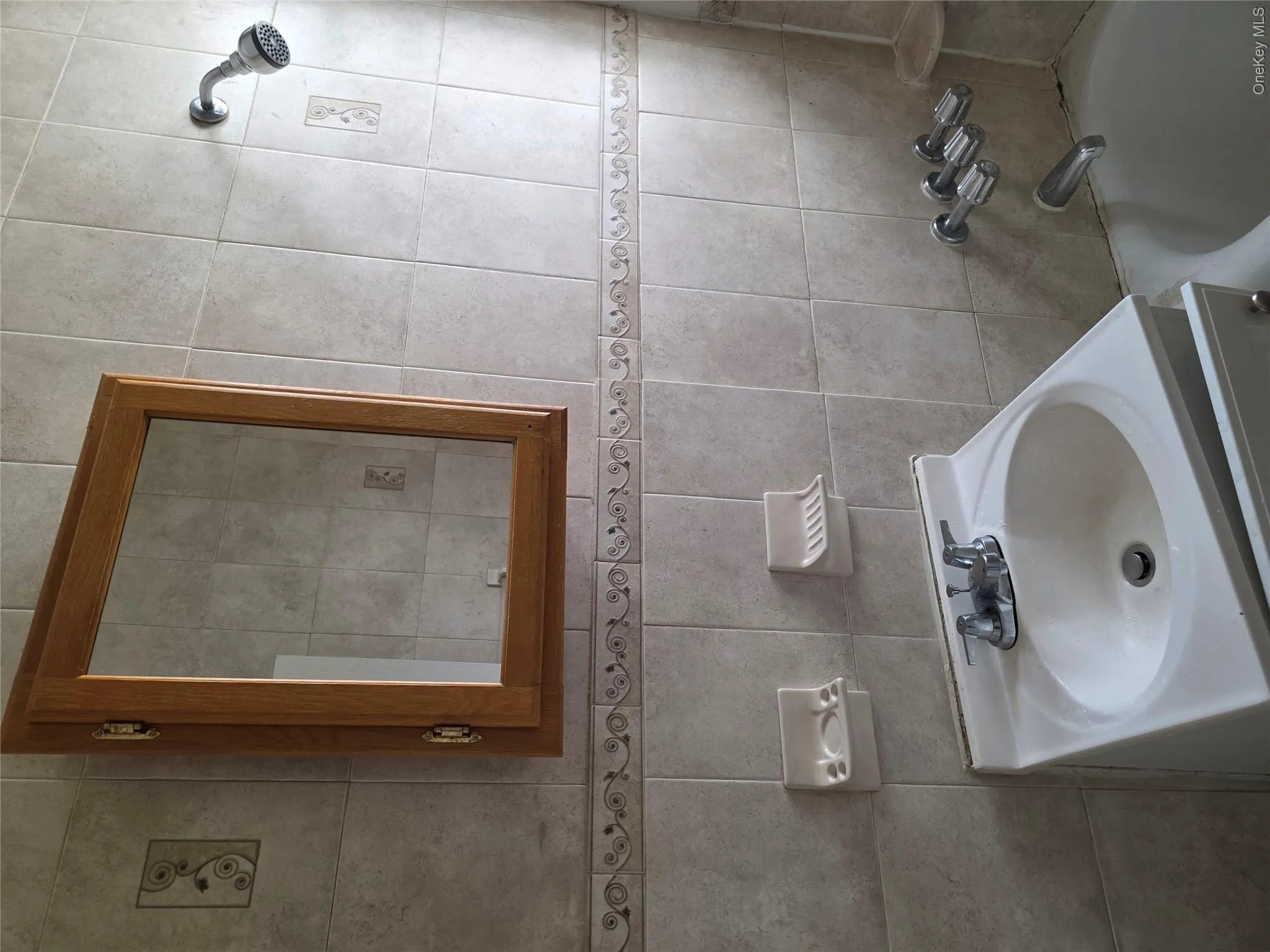 1115 Dorchester Road, New York, NY, 2 Bedrooms Bedrooms, 5 Rooms Rooms,1 BathroomBathrooms,Residential Lease,For Rent,Dorchester,0,995913 1115 Dorchester Road, New York, NY, 2 Bedrooms Bedrooms, 5 Rooms Rooms,1 BathroomBathrooms,Residential Lease,For Rent,Dorchester,0,995913