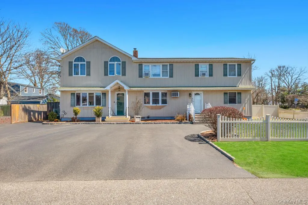 45 Dogwood Road, Islip, NY, 8 Bedrooms Bedrooms, 13 Rooms Rooms,5 BathroomsBathrooms,Residential,For Rent,Dogwood,0,995925 45 Dogwood Road, Islip, NY, 8 Bedrooms Bedrooms, 13 Rooms Rooms,5 BathroomsBathrooms,Residential,For Rent,Dogwood,0,995925