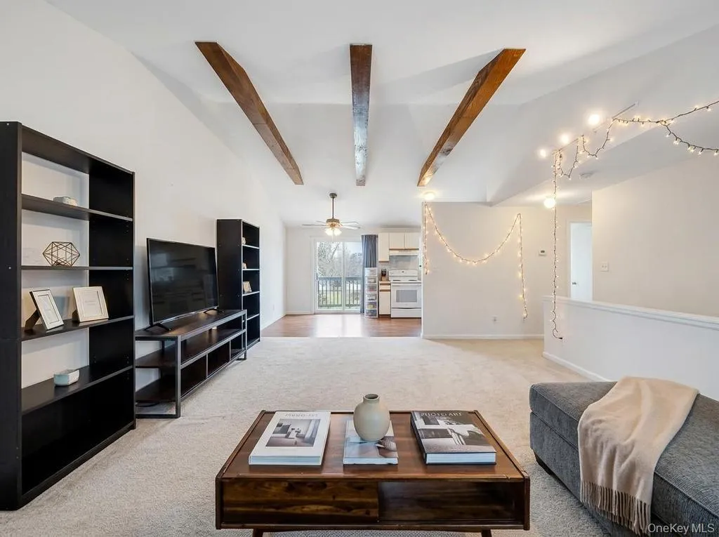 45 Dogwood Road, Islip, NY, 8 Bedrooms Bedrooms, 13 Rooms Rooms,5 BathroomsBathrooms,Residential,For Rent,Dogwood,0,995925 45 Dogwood Road, Islip, NY, 8 Bedrooms Bedrooms, 13 Rooms Rooms,5 BathroomsBathrooms,Residential,For Rent,Dogwood,0,995925