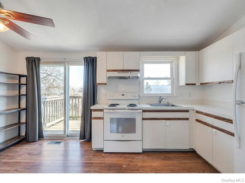 45 Dogwood Road, Islip, NY, 8 Bedrooms Bedrooms, 13 Rooms Rooms,5 BathroomsBathrooms,Residential,For Rent,Dogwood,0,995925 45 Dogwood Road, Islip, NY, 8 Bedrooms Bedrooms, 13 Rooms Rooms,5 BathroomsBathrooms,Residential,For Rent,Dogwood,0,995925